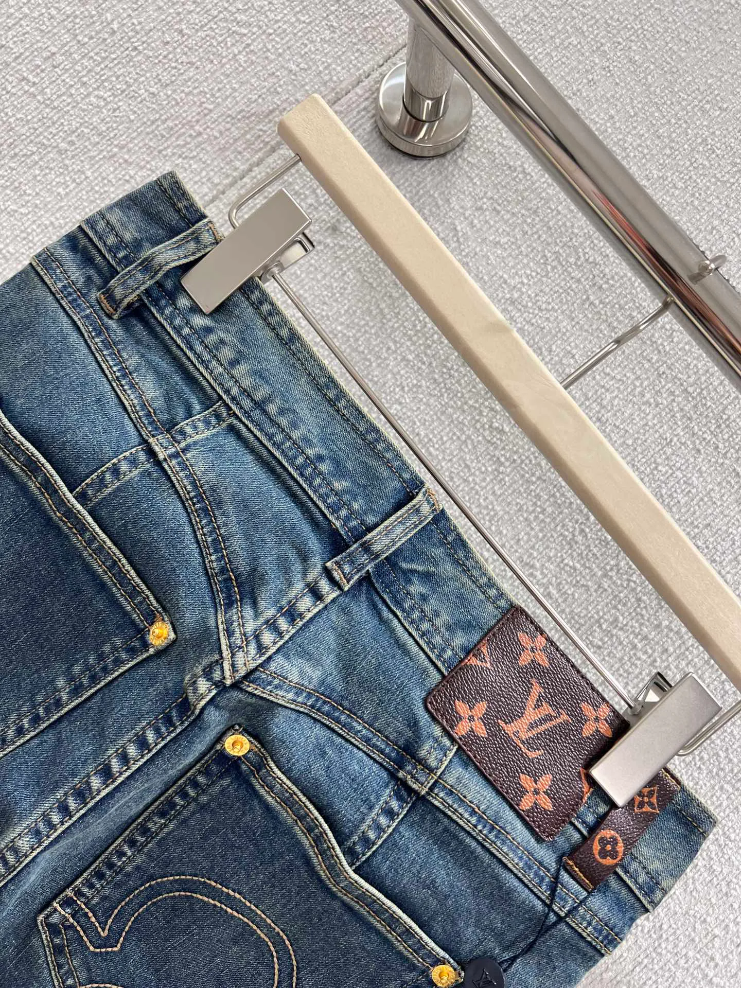 Джинсы Женские Louis Vuitton 4546860