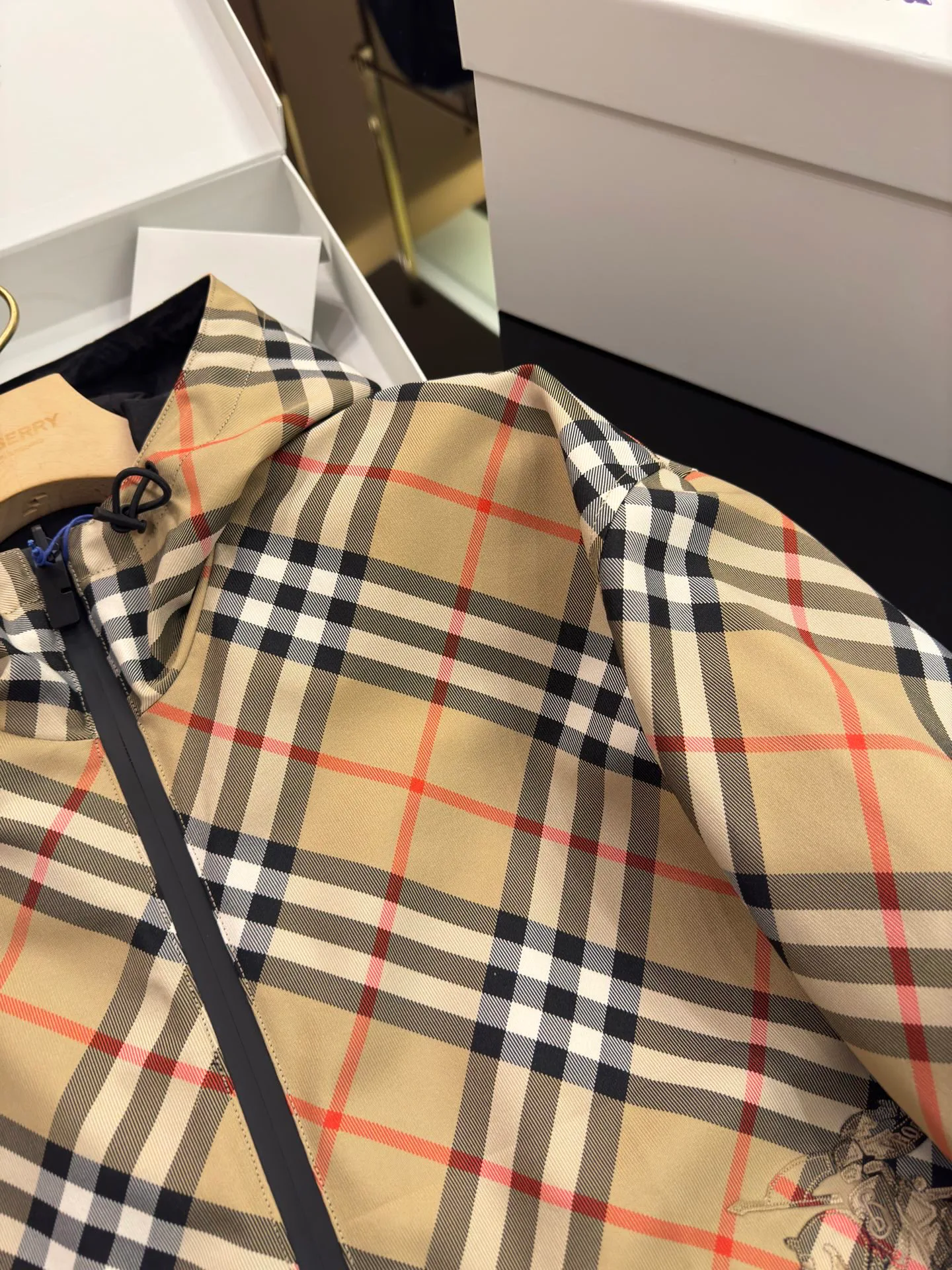 Куртки И Пуховики Женские Burberry 19185341