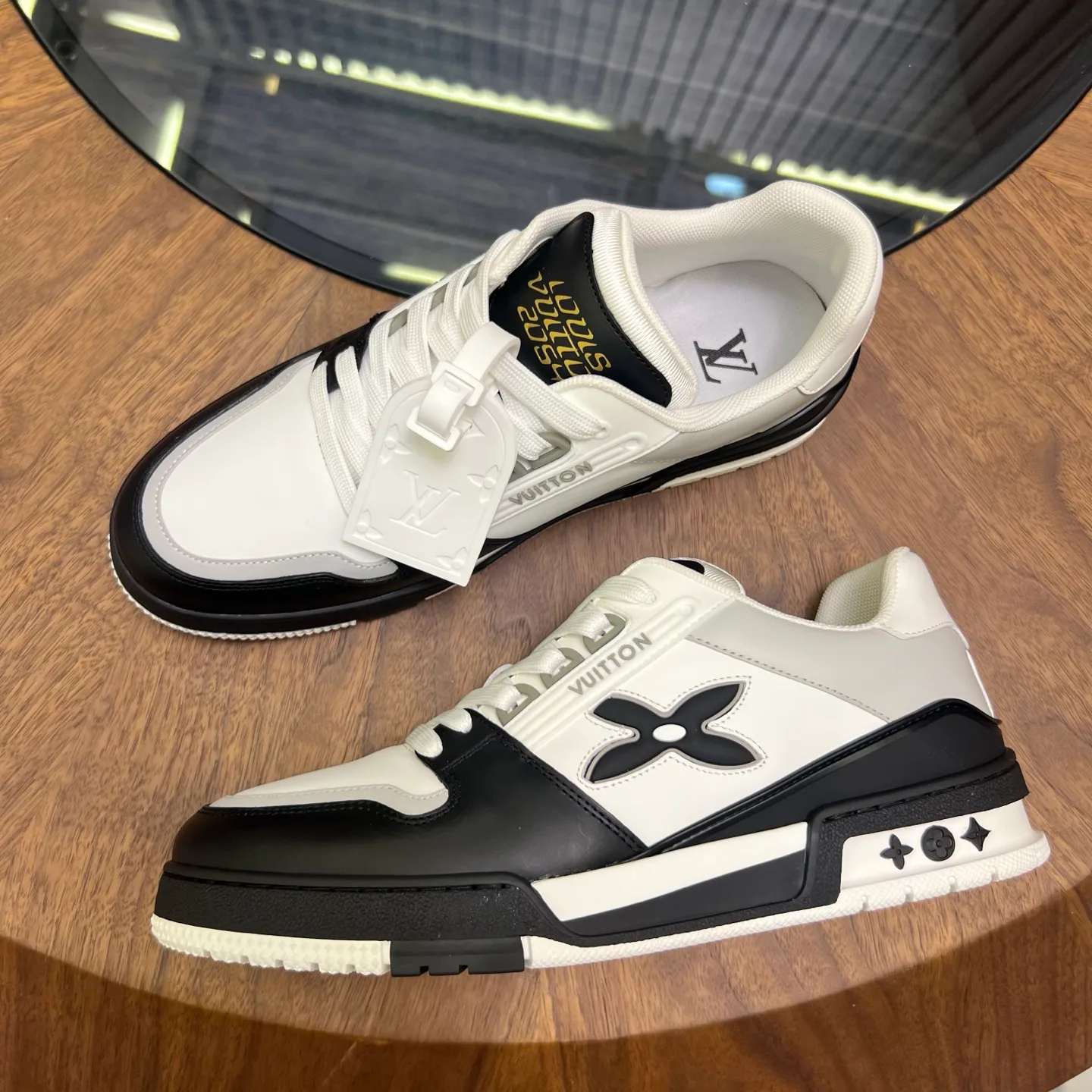 Кроссовки Женские Louis Vuitton 82696