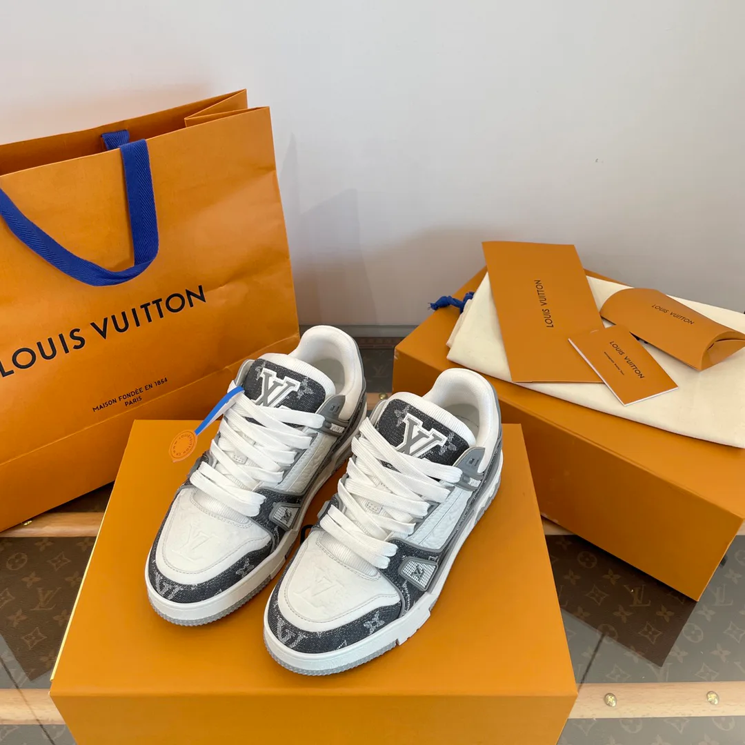 Кроссовки Женские Louis Vuitton 1877578