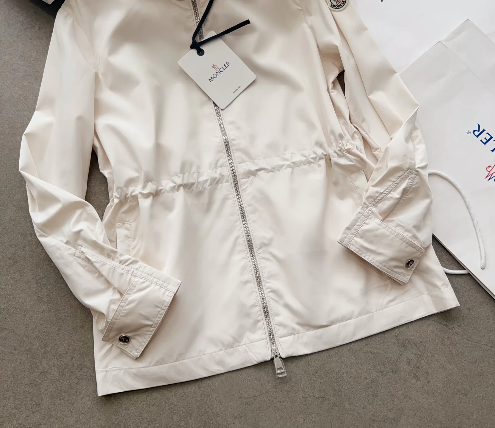 Куртки И Пуховики Женские Moncler 19231384