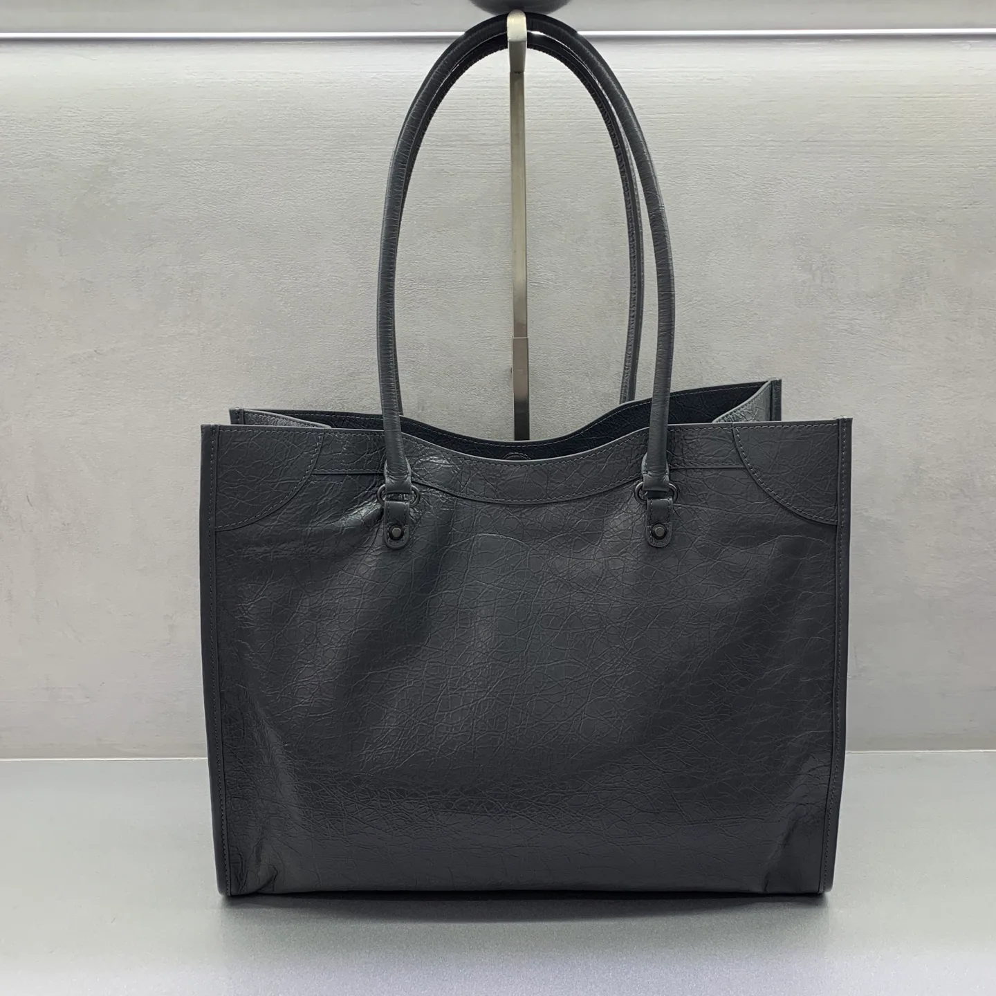 Классические Сумки Женские Balenciaga 12774247