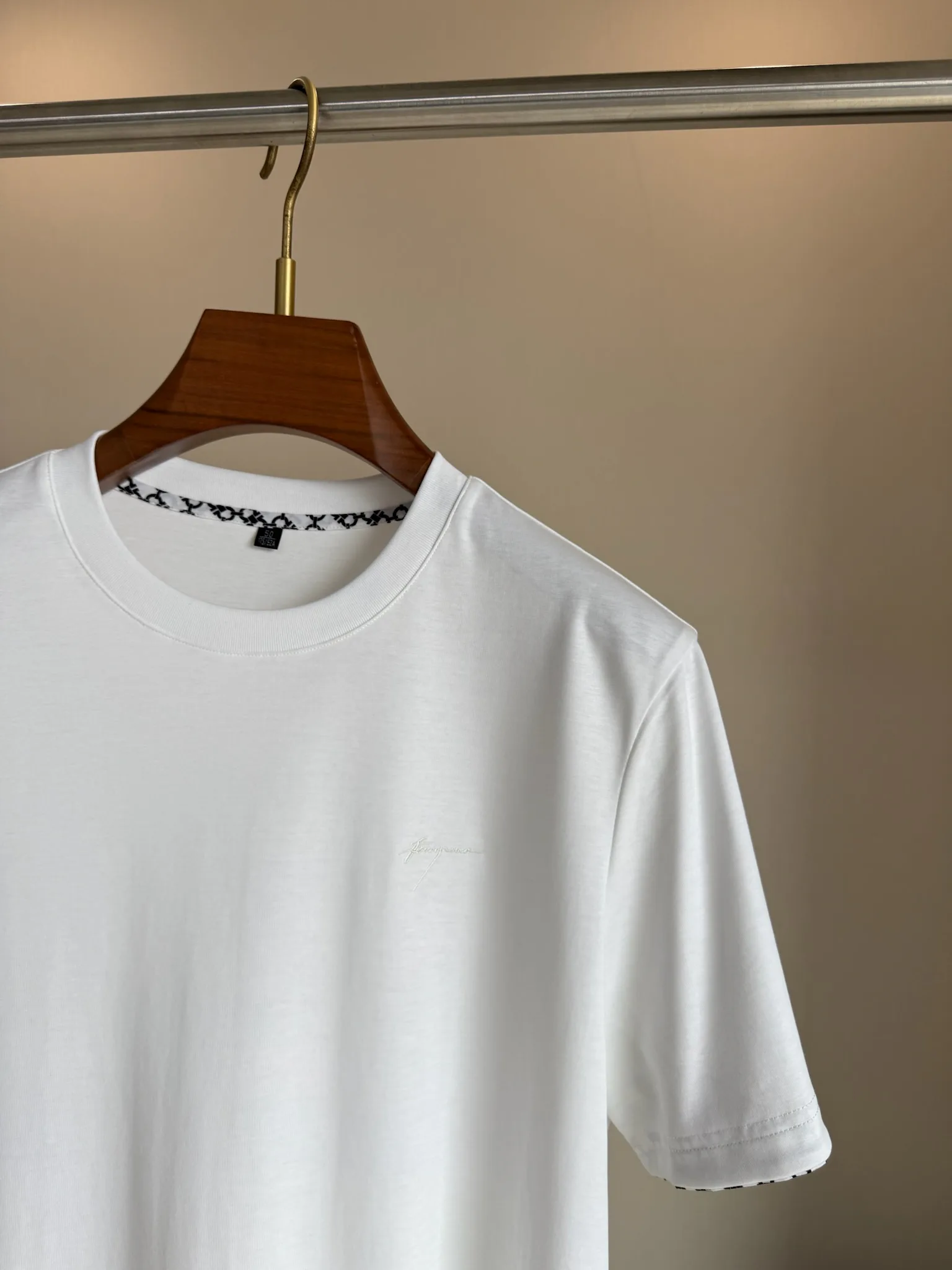 Футболки Мужские Salvatore Ferragamo 32084