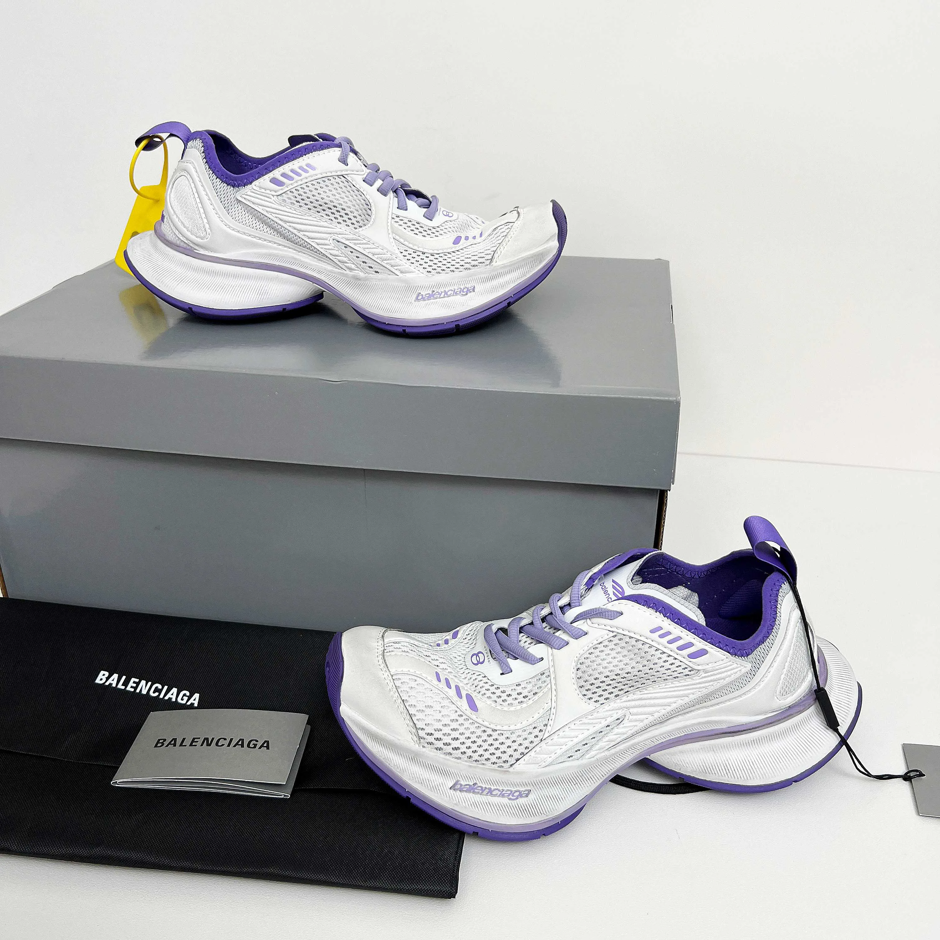 Кроссовки Женские Balenciaga 6428110