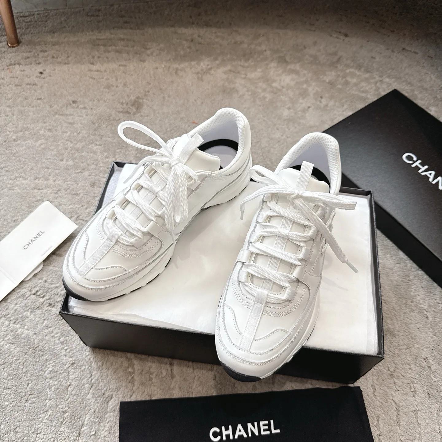 Кроссовки Женские Chanel 11312365