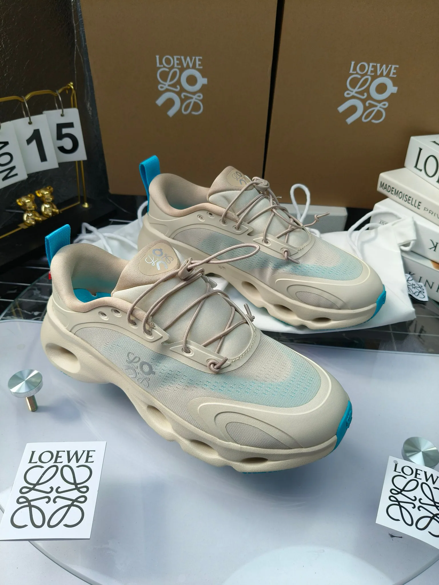 Кроссовки Женские Loewe 1829485