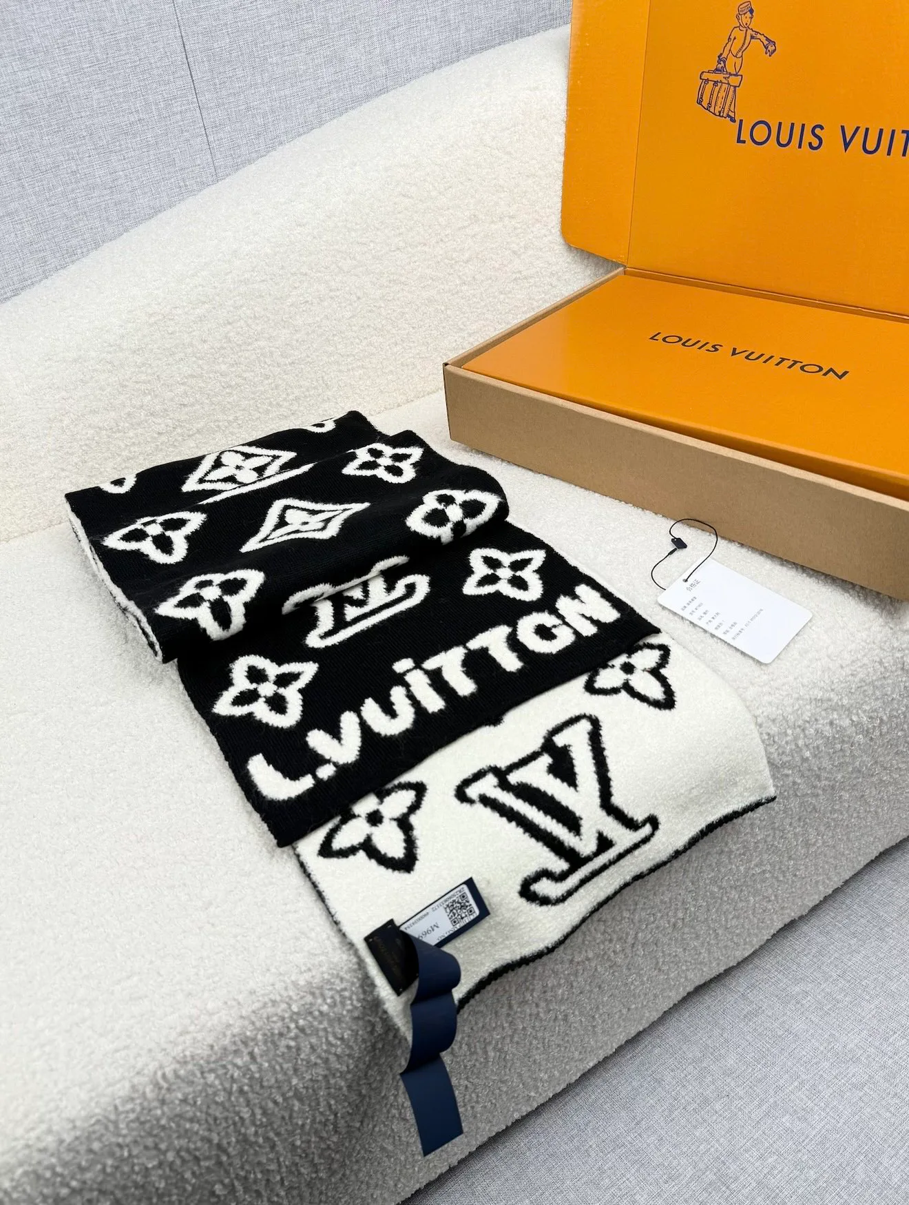 Шарфы Louis Vuitton 895117