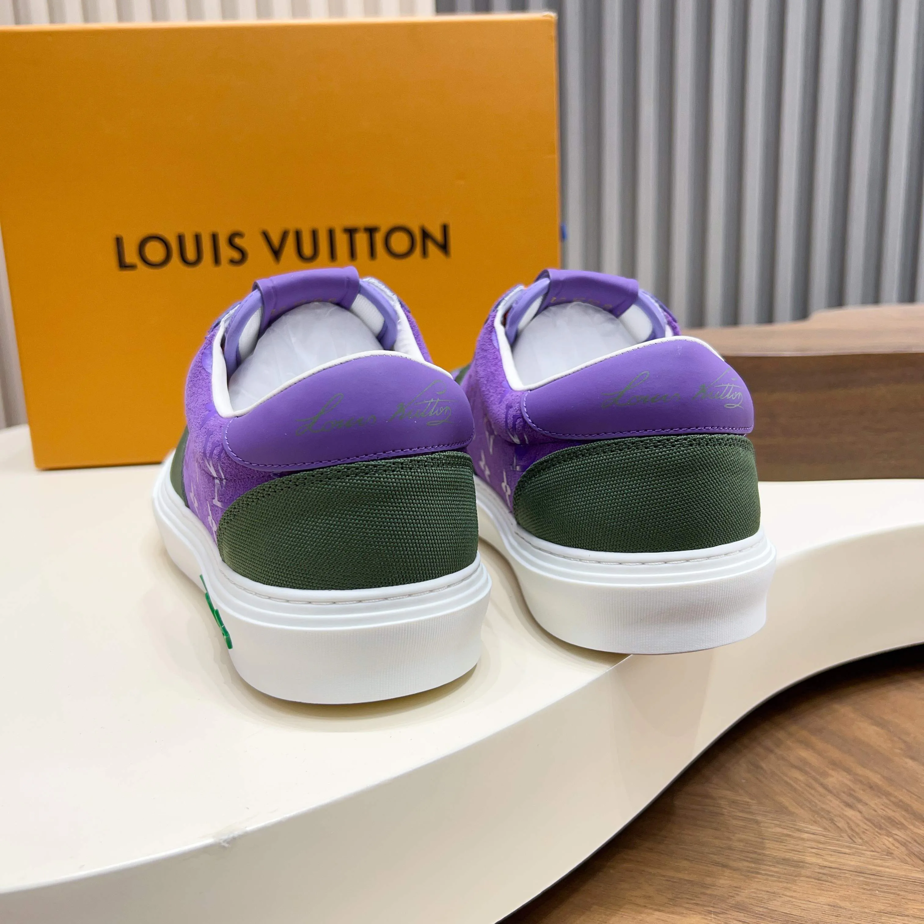 Кроссовки Мужские Louis Vuitton 18117095