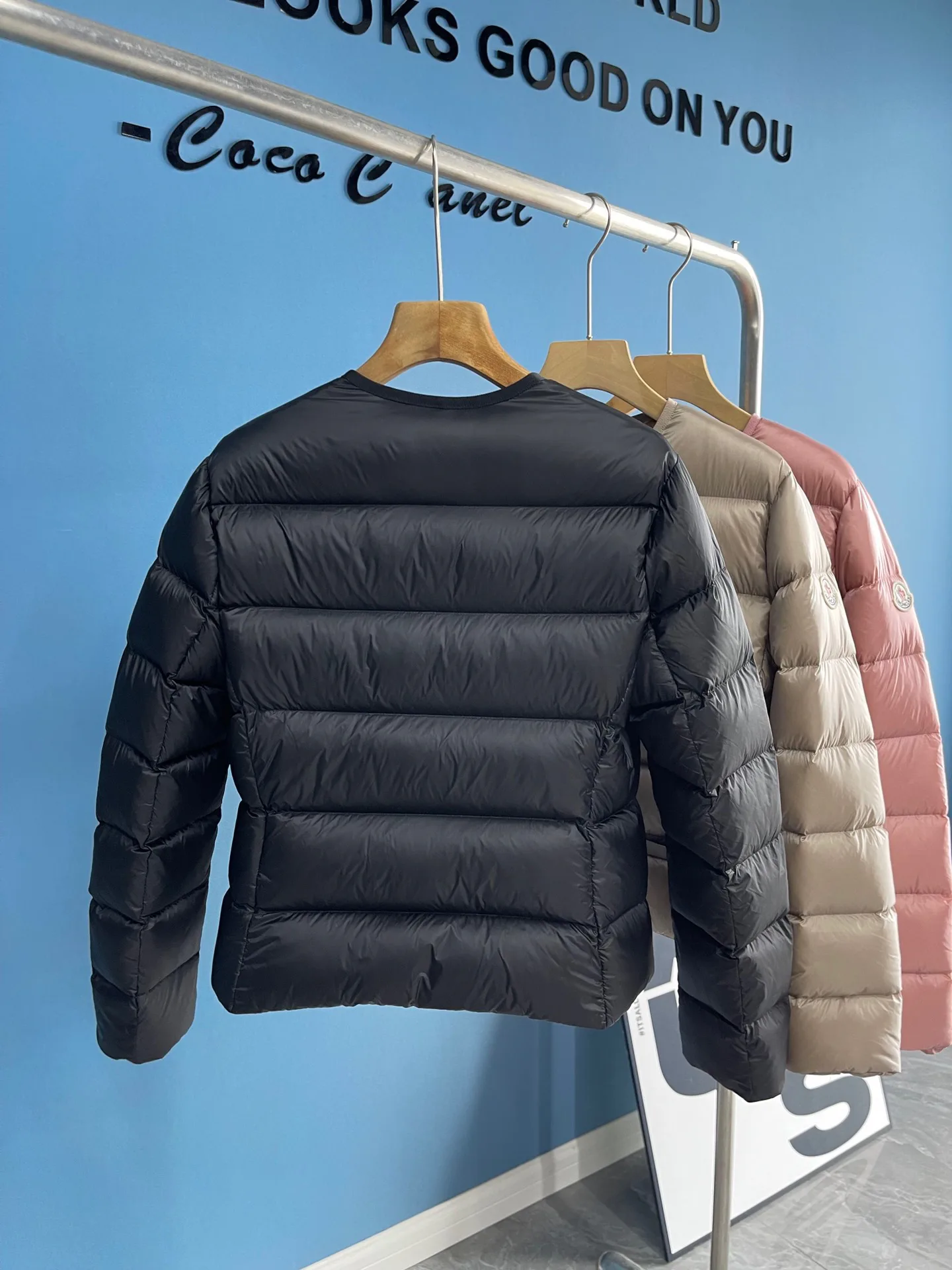 Куртки И Пуховики Женские Moncler 18188927