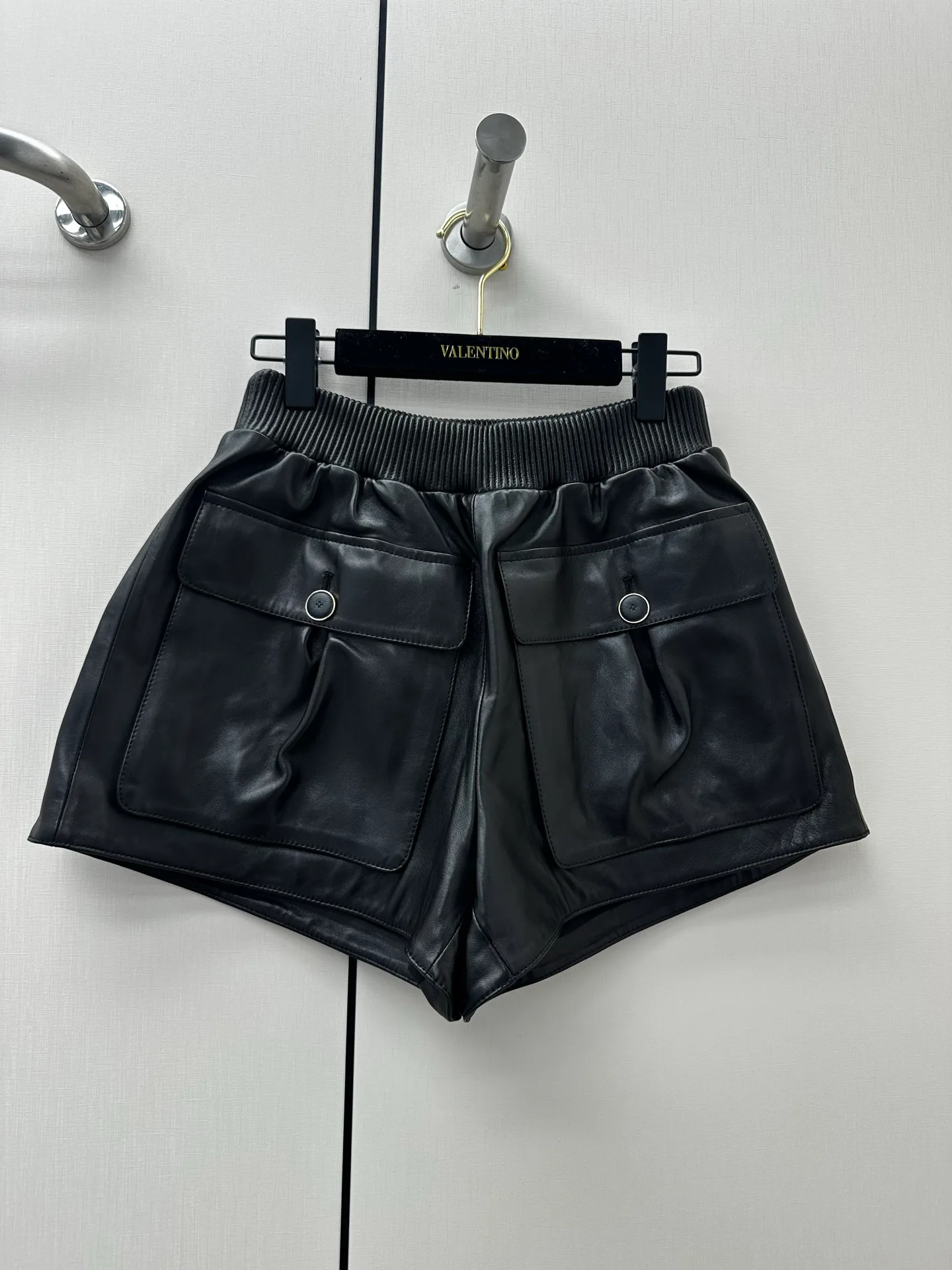 Шорты Женские Chanel 18601571