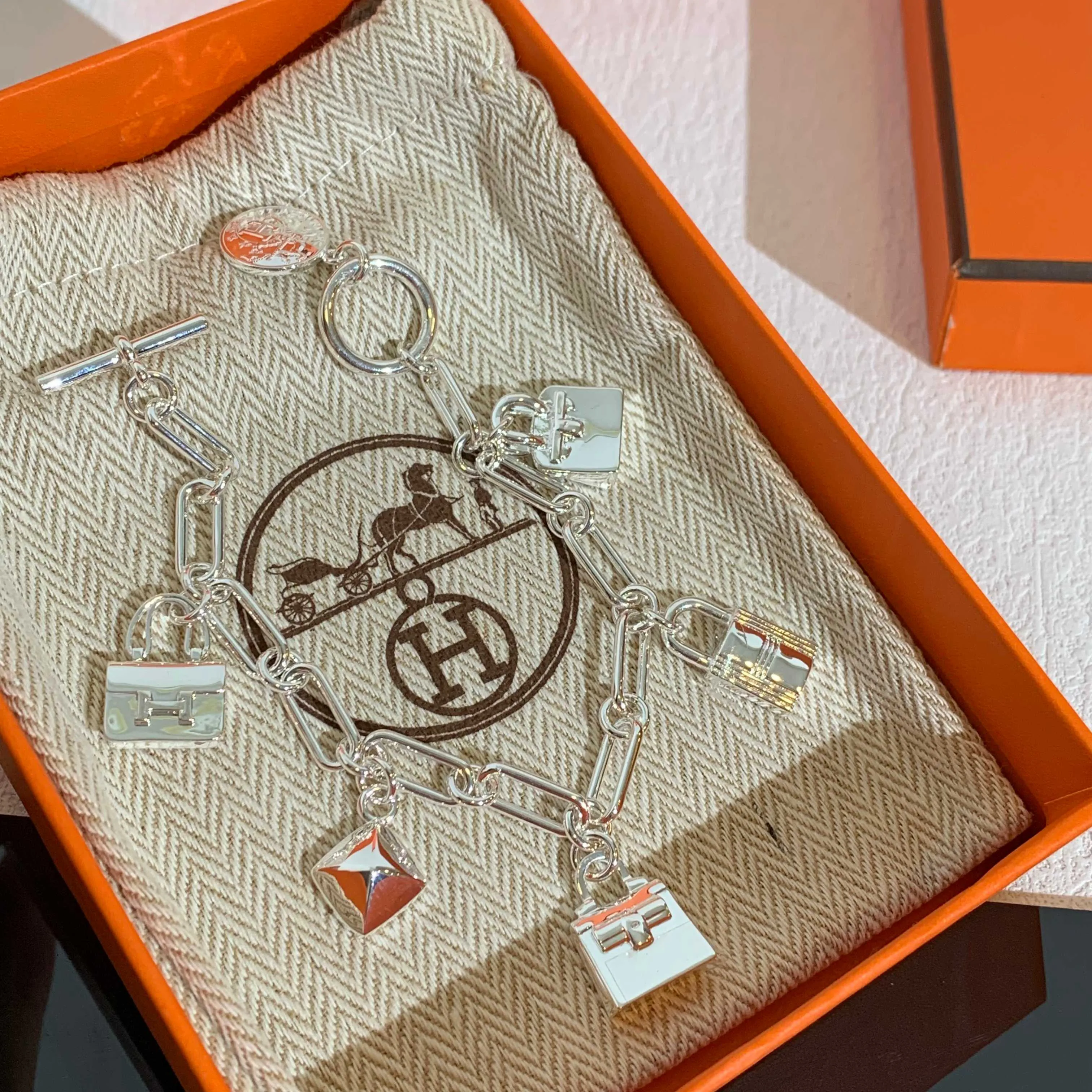 Бижутерия Hermes 17902156