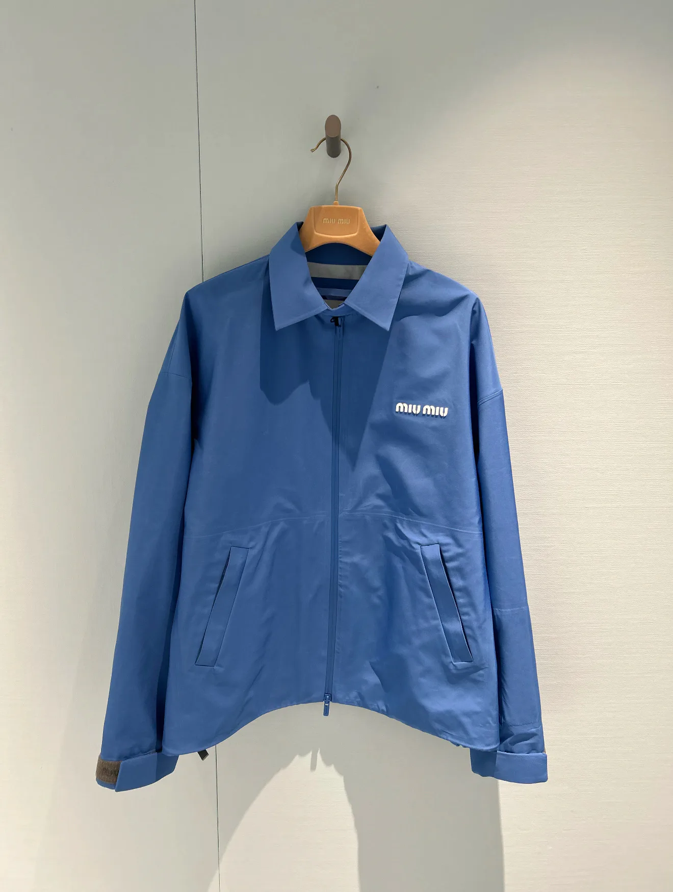 Куртки И Пуховики Женские Miu Miu 11339837