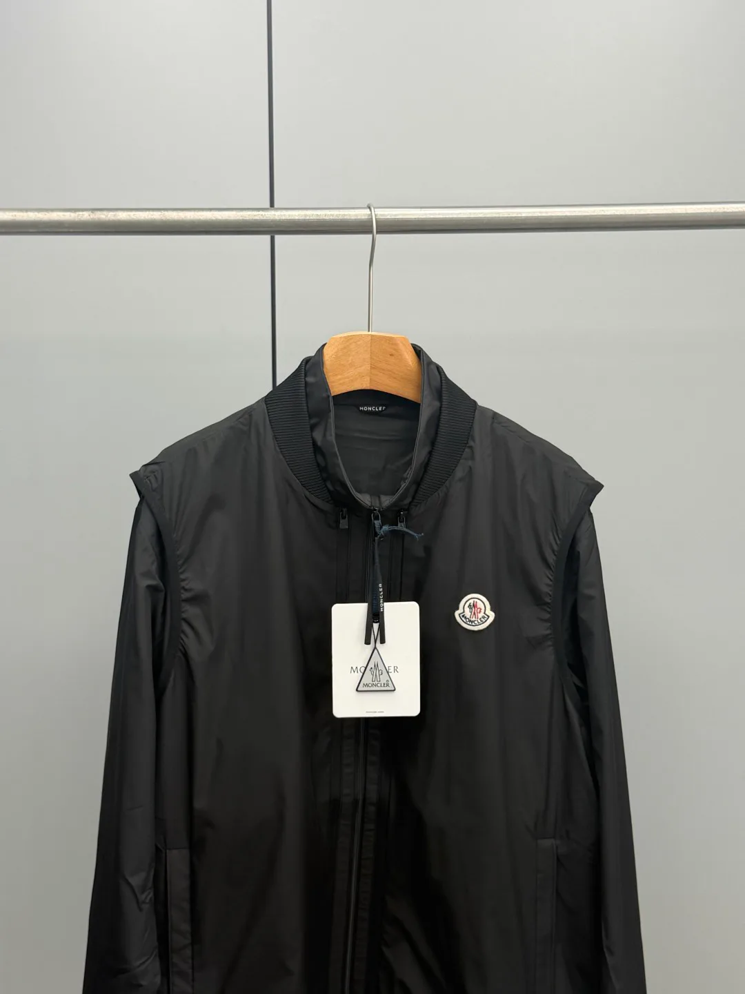 Куртки И Пуховики Мужские Moncler 17476228