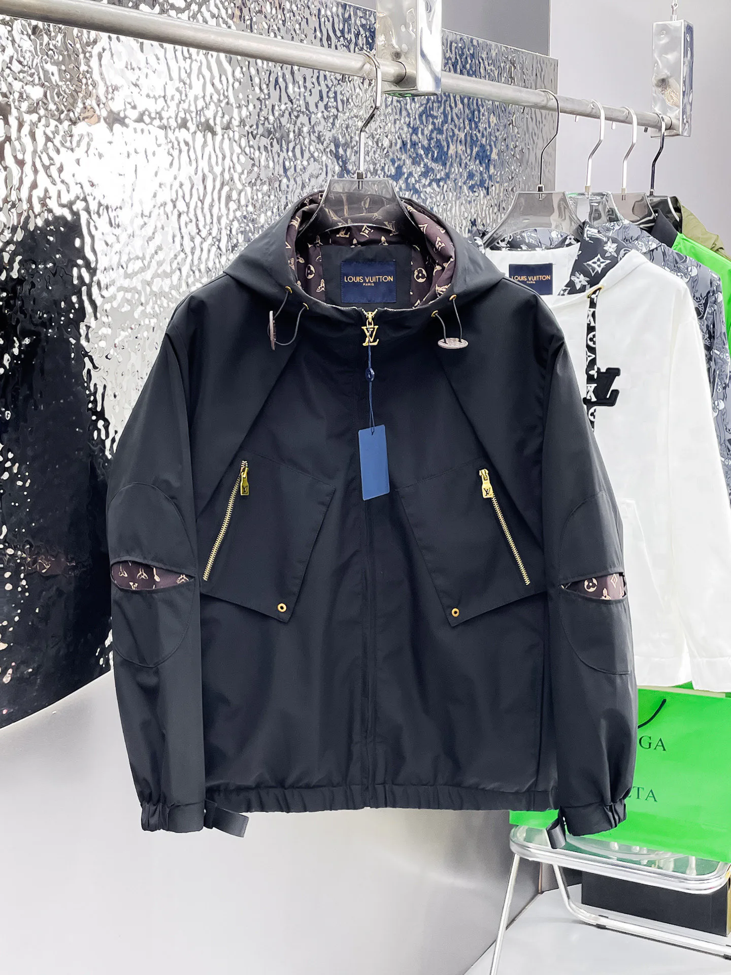 Куртки И Пуховики Мужские Louis Vuitton 9352339