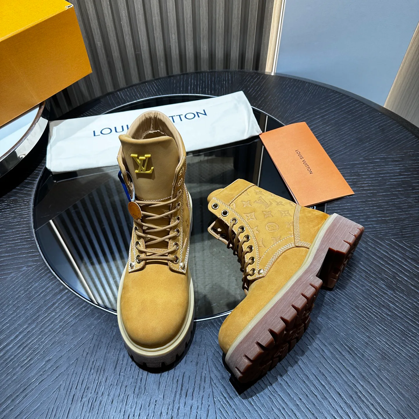Ботинки Мужские Louis Vuitton 18995431