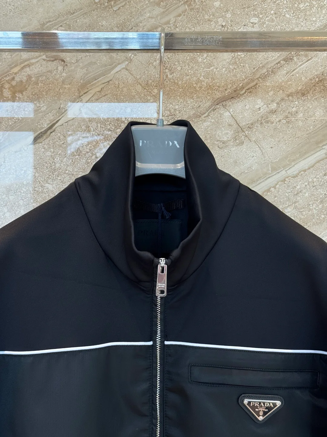 Куртки И Пуховики Женские Prada 18120153