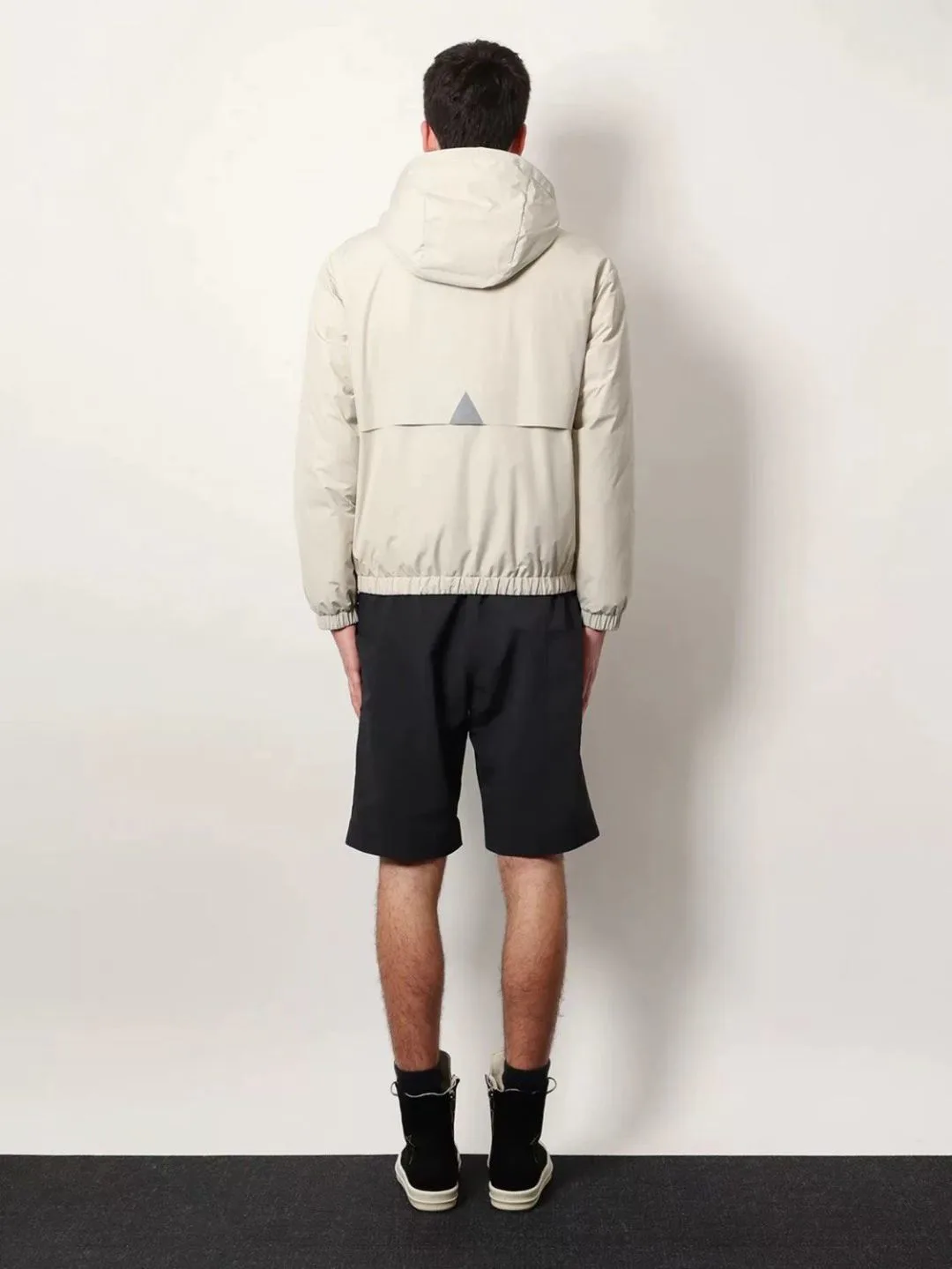 Куртки И Пуховики Женские Moncler 18319619