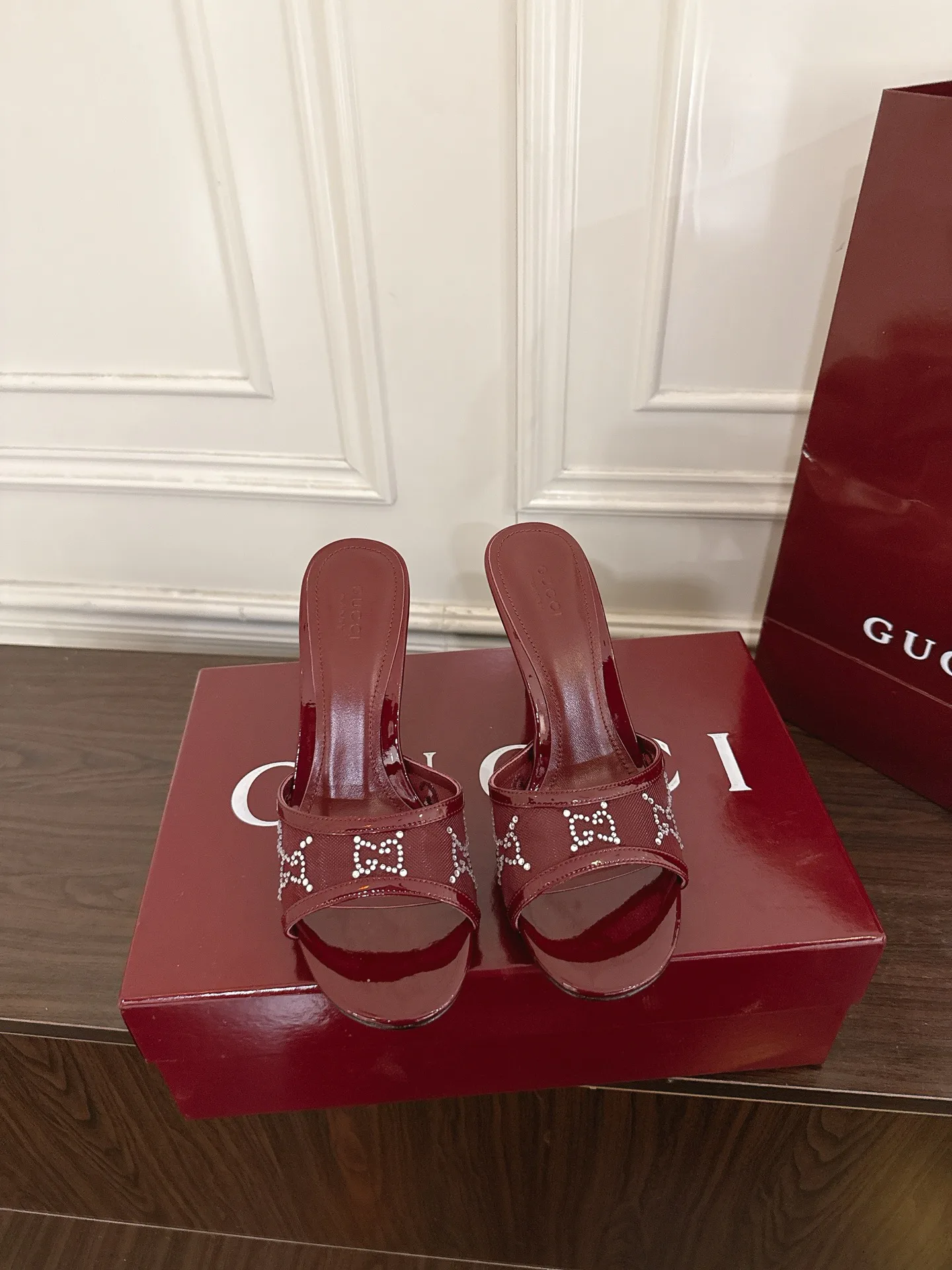 Босоножки Женские Gucci 13433026
