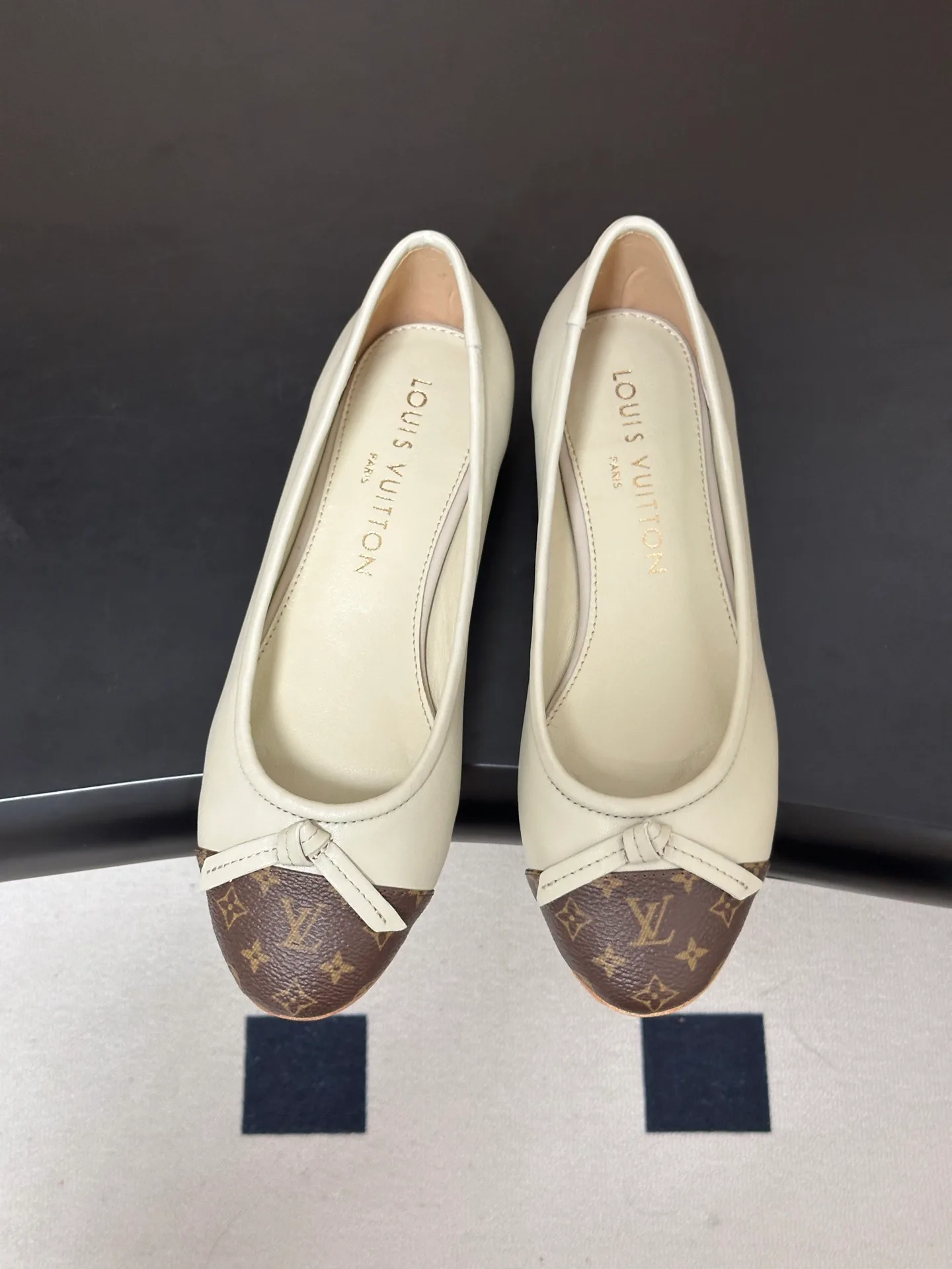 Балетки Женские Louis Vuitton 18049404