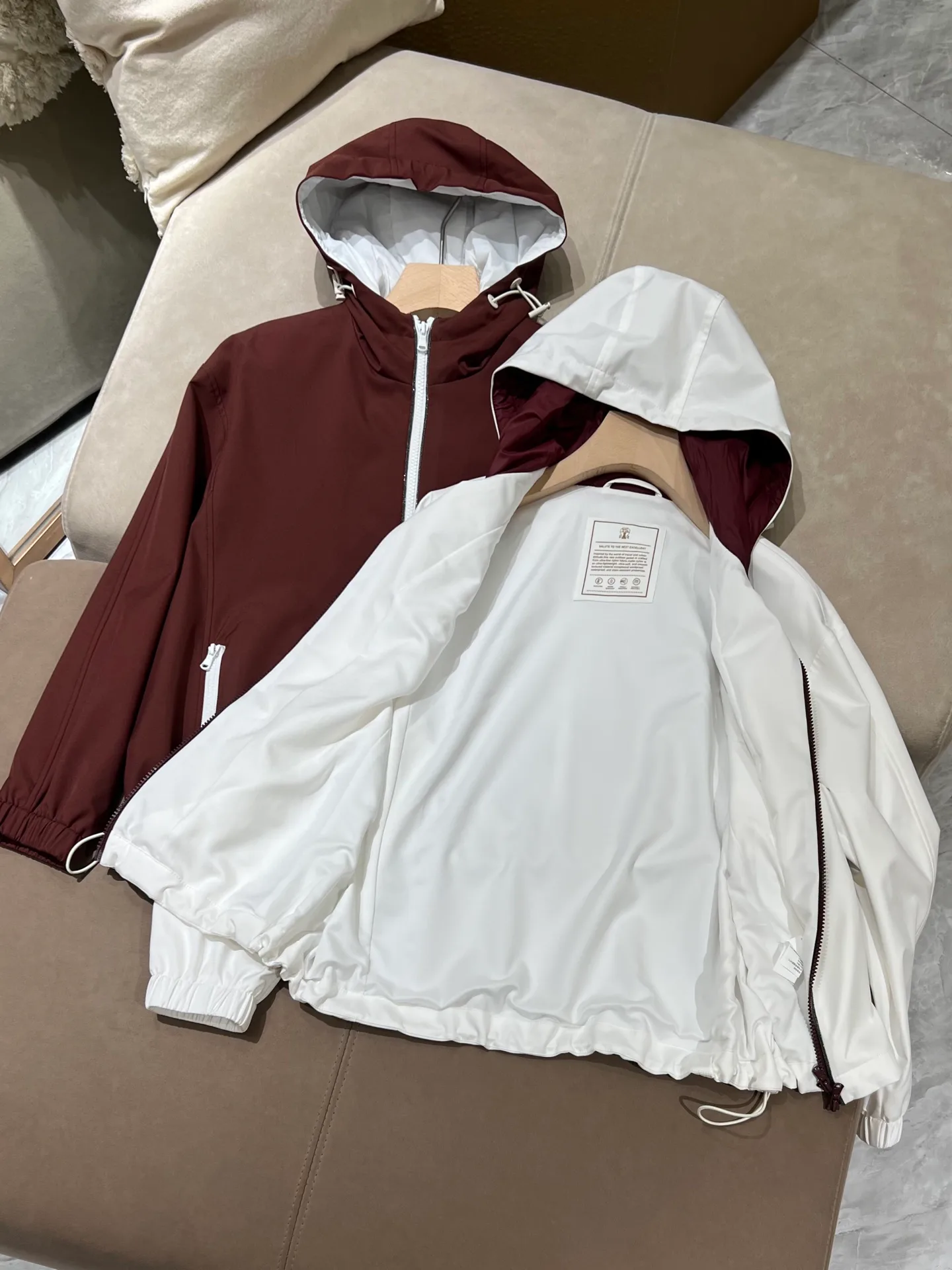 Куртки И Пуховики Женские Brunello Cucinelli 10981617