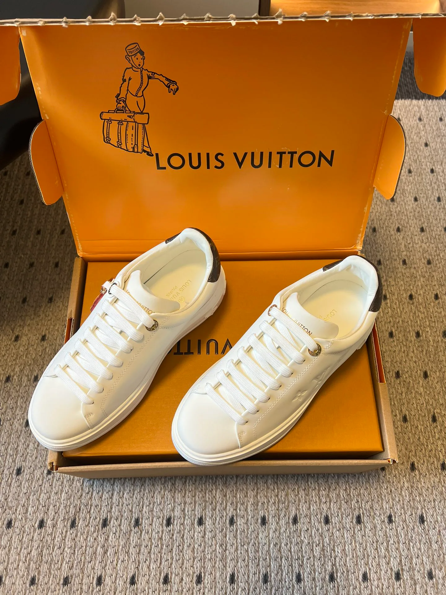 Кеды Женские Louis Vuitton 11645088
