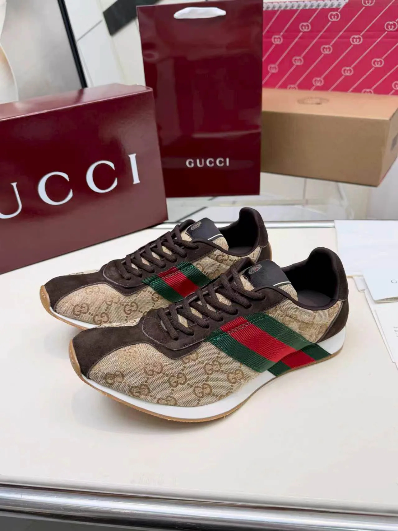 Кроссовки Женские Gucci 19081263