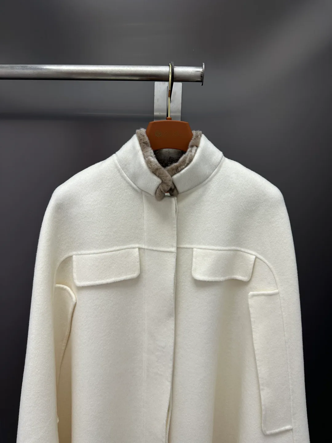 Пальто Женские Loro Piana 18226713