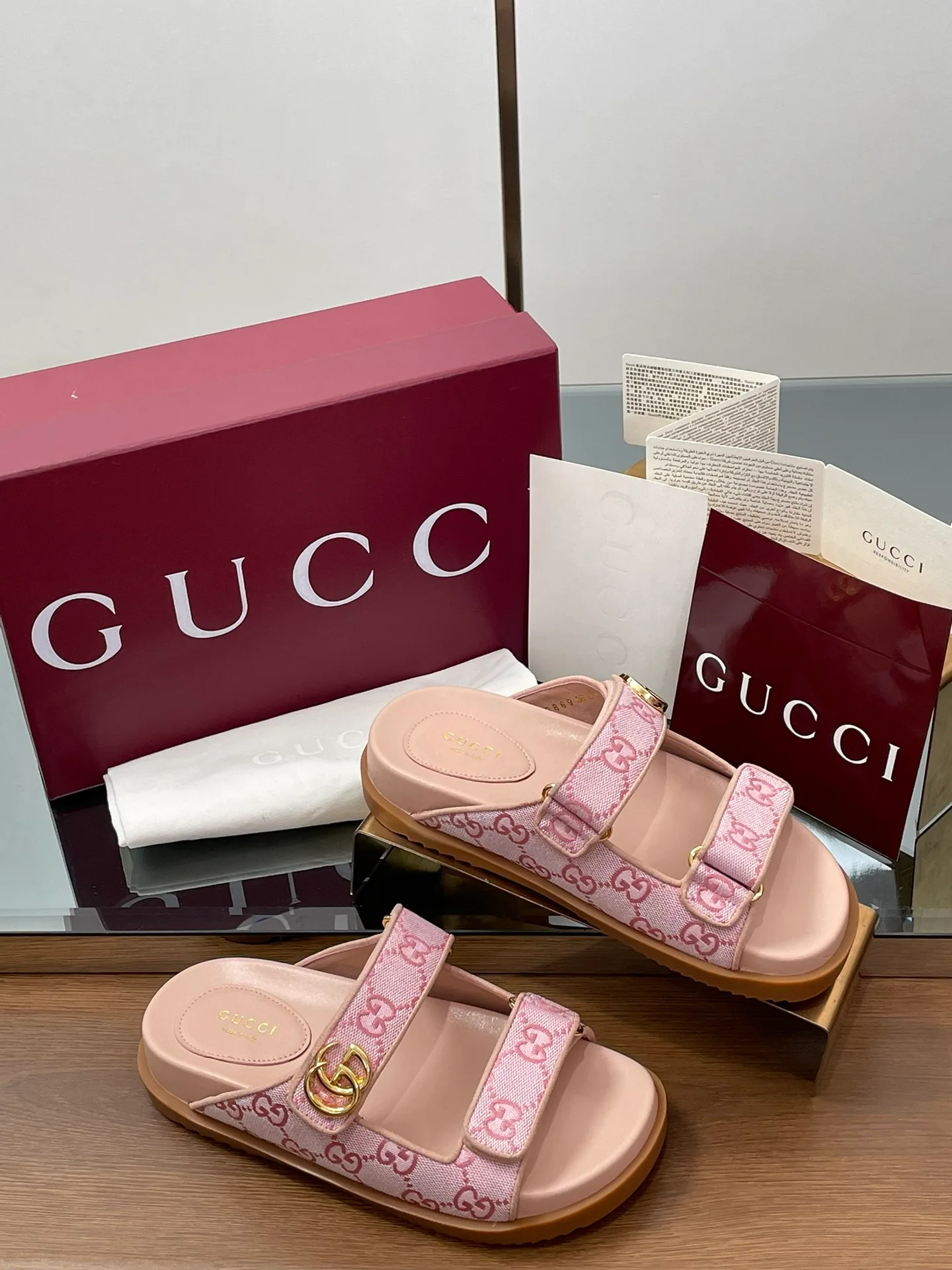 Шлепанцы Женские Gucci 21080