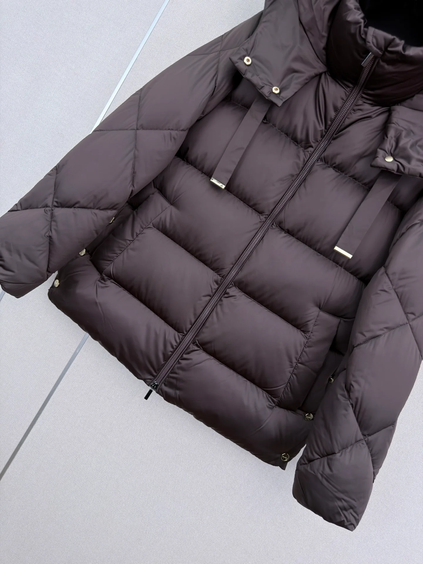 Куртки И Пуховики Женские Max Mara 18325792
