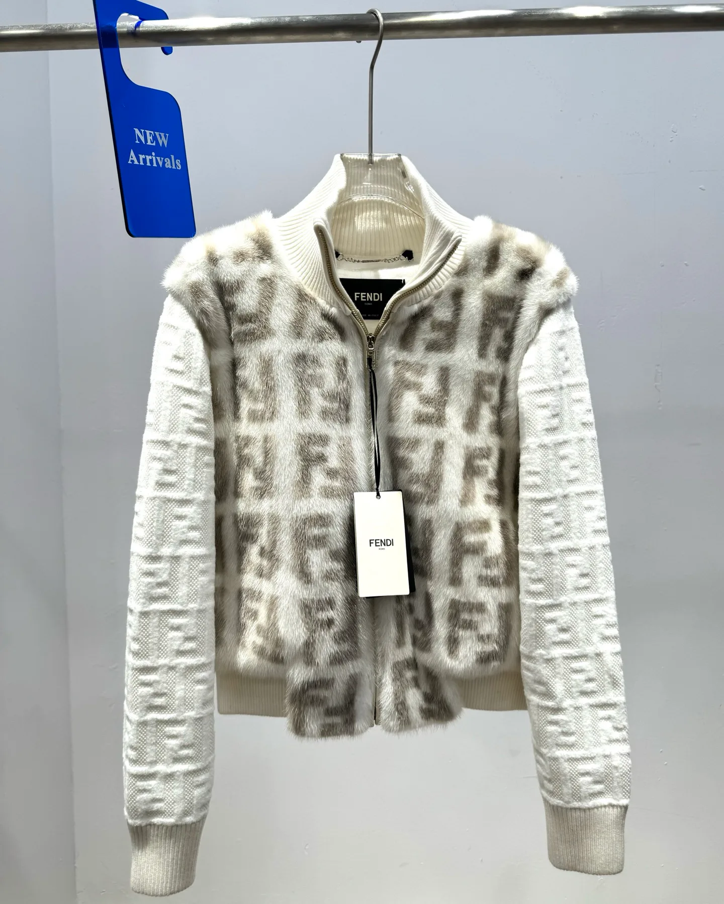 Куртки И Пуховики Женские Fendi 450473