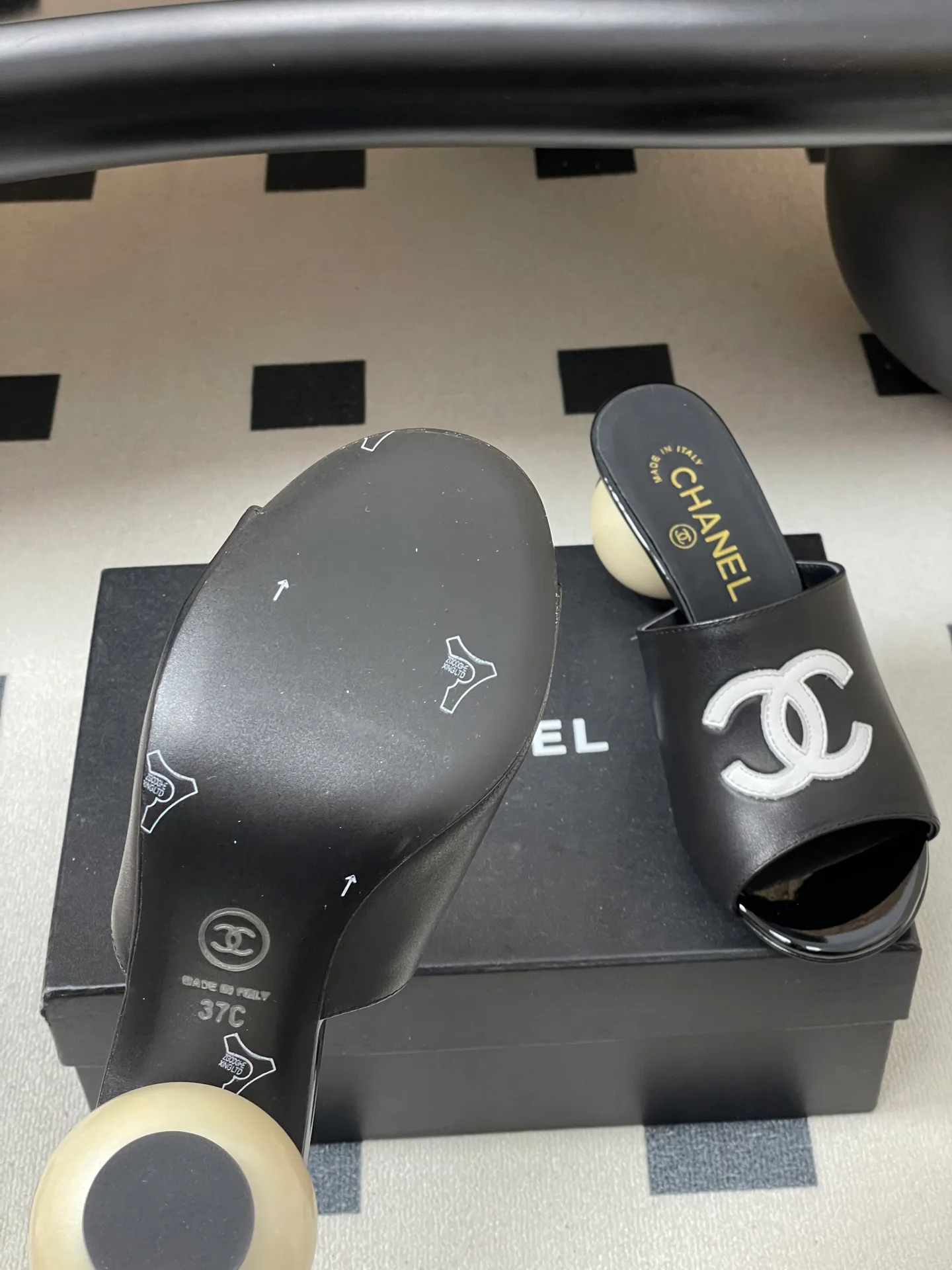 Босоножки Женские Chanel 10993911