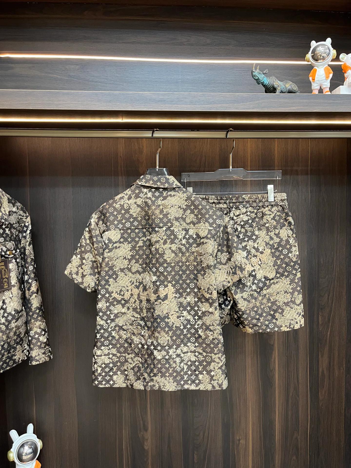 Костюмы Мужские Louis Vuitton 24125