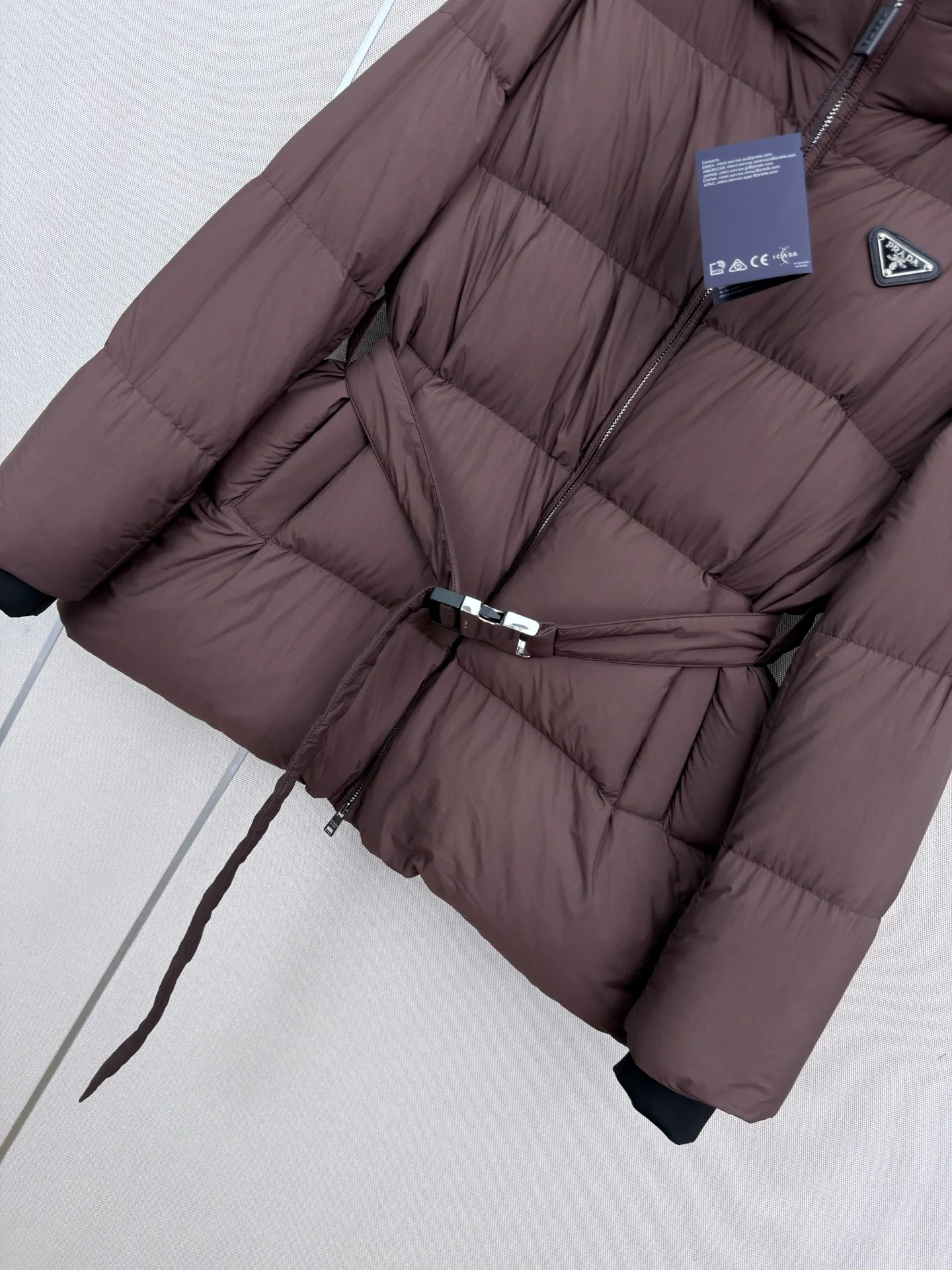 Куртки И Пуховики Женские Prada 18185801