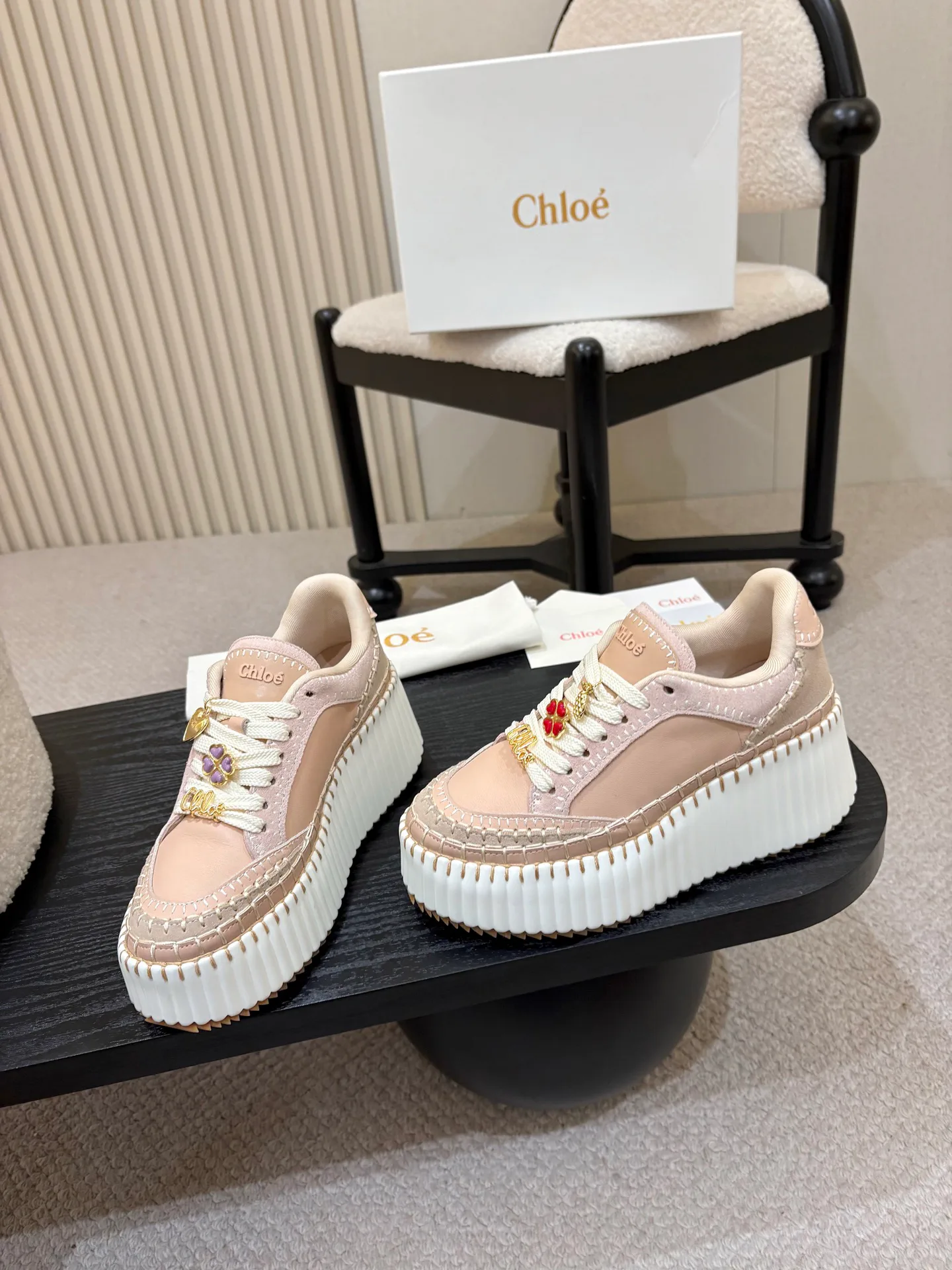 Кроссовки Женские Chloe 19367983