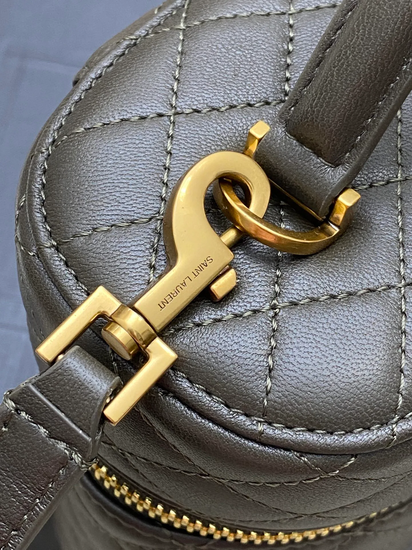 Классические Сумки Женские Saint Laurent 10000423