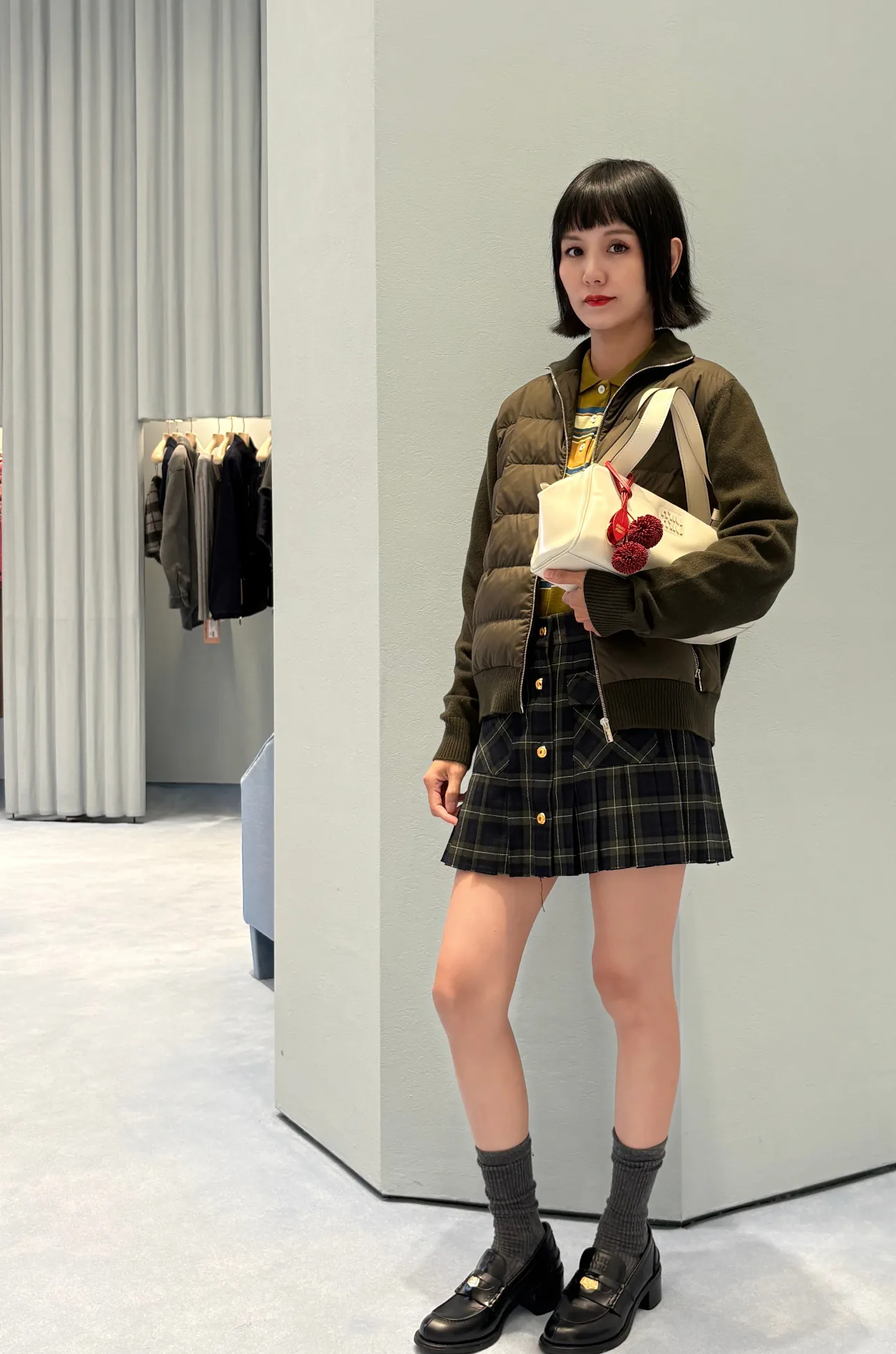 Куртки И Пуховики Женские Miu Miu 525049
