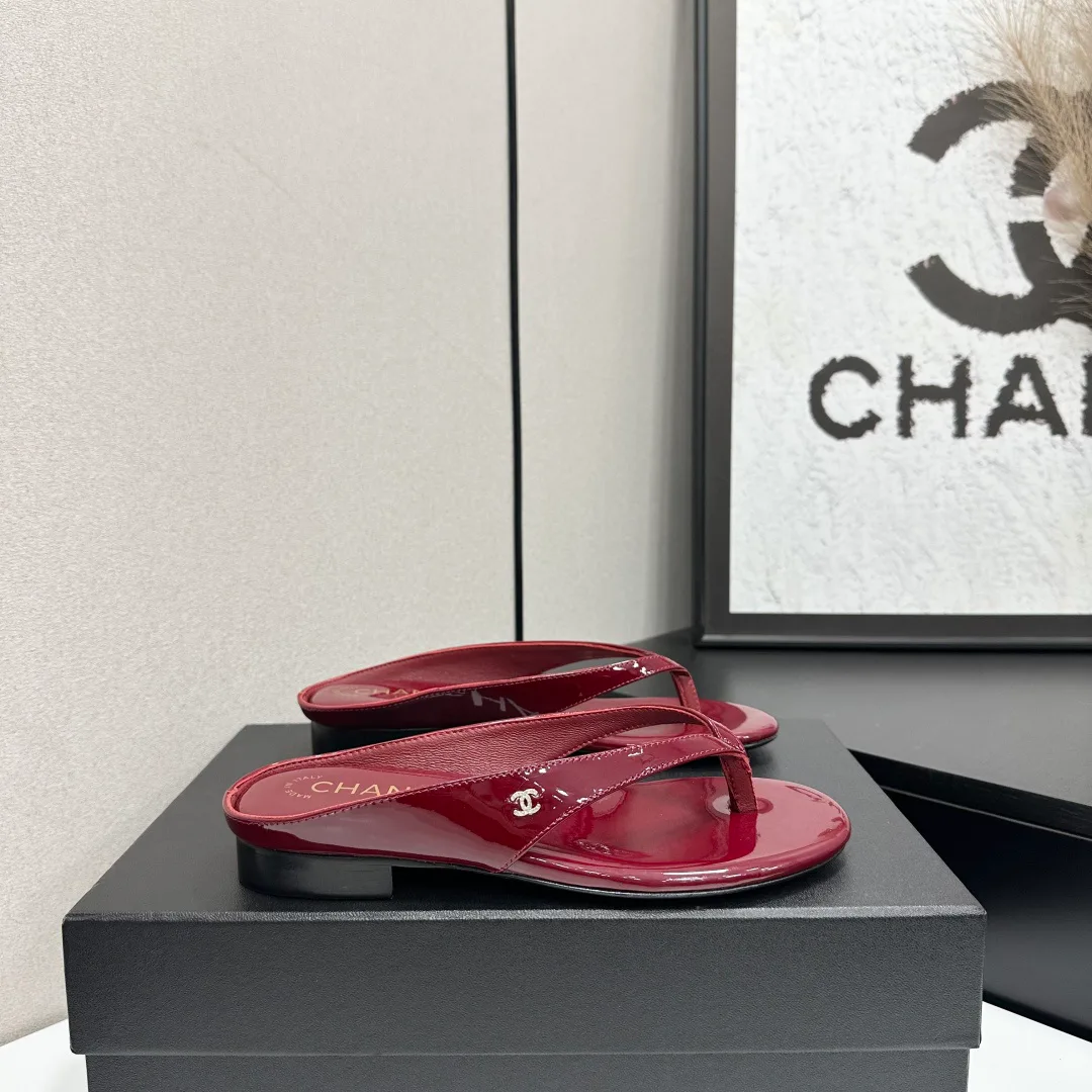 Шлепанцы Женские Chanel 11946888