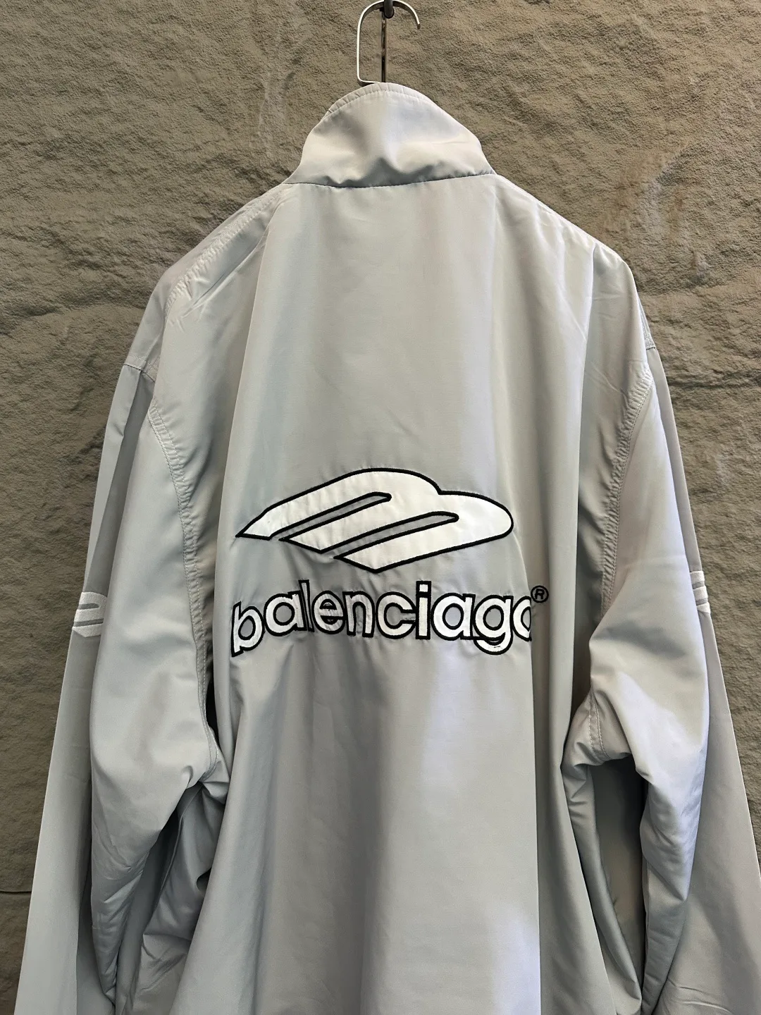 Куртки И Пуховики Женские Balenciaga 11538808