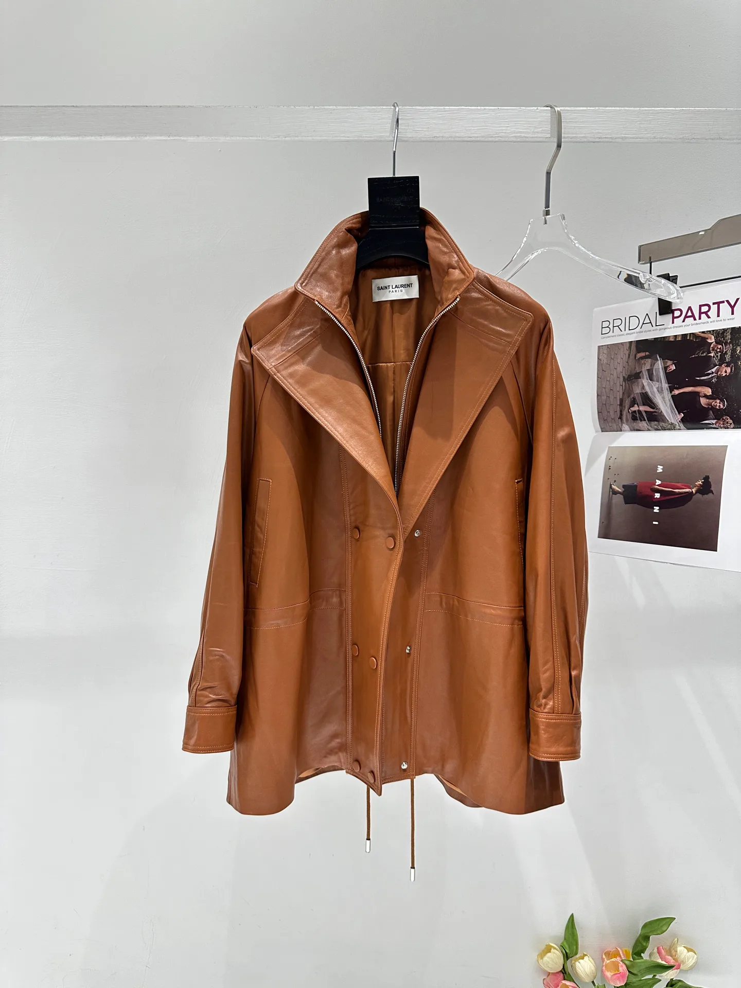 Кожаные Куртки И Дублёнки Женские Saint Laurent 11598172