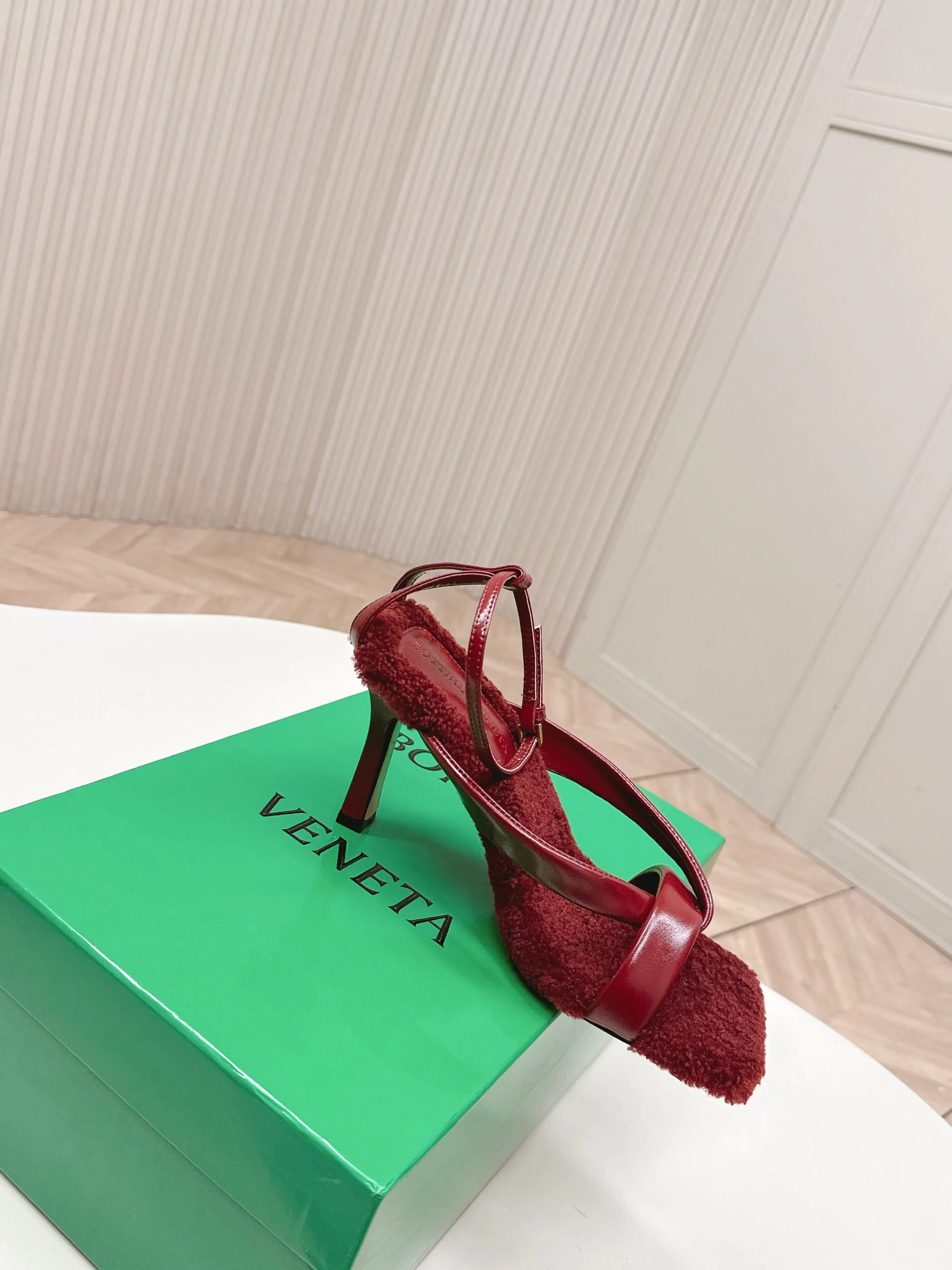 Босоножки Женские Bottega Veneta 4253537