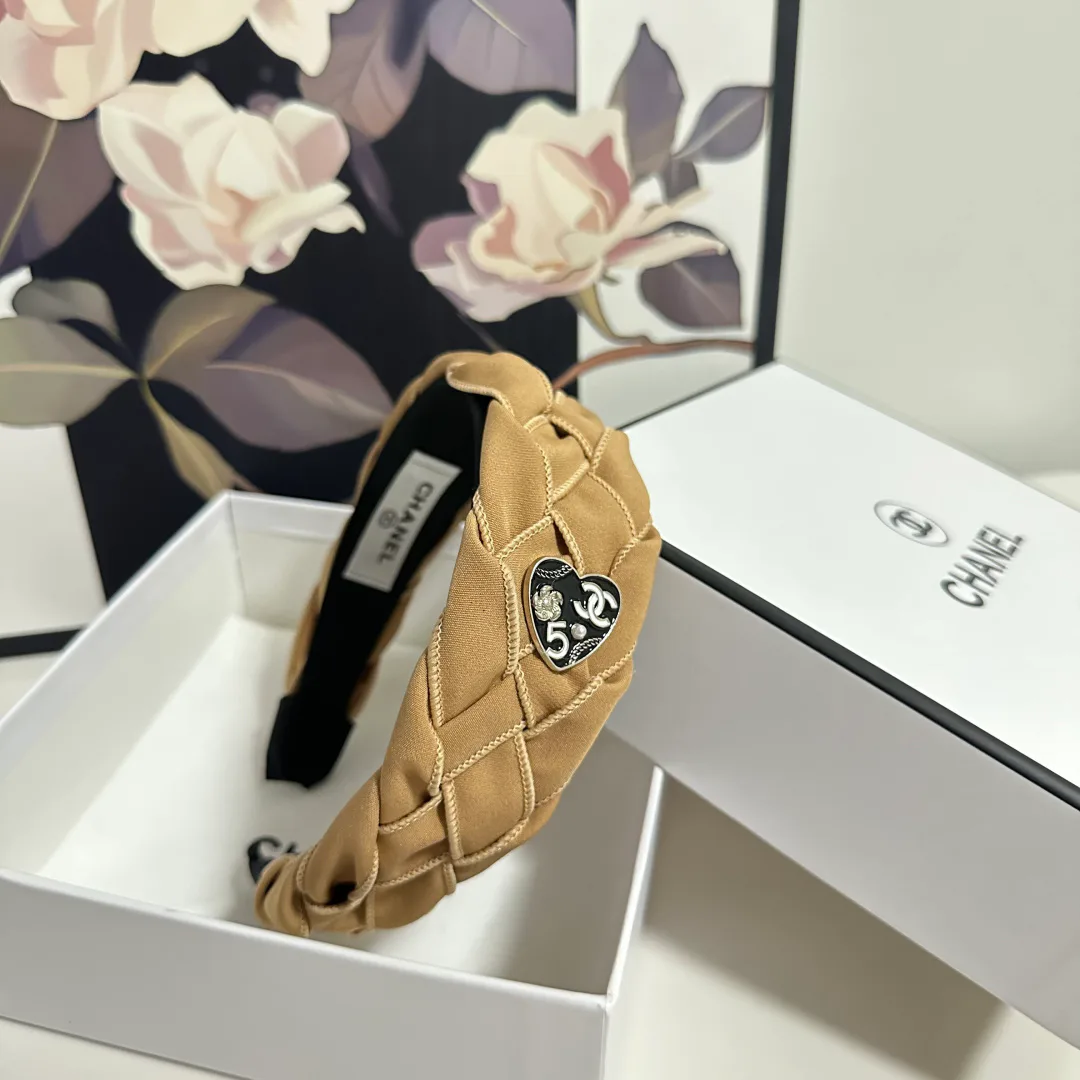 Головные Уборы Chanel 11469203