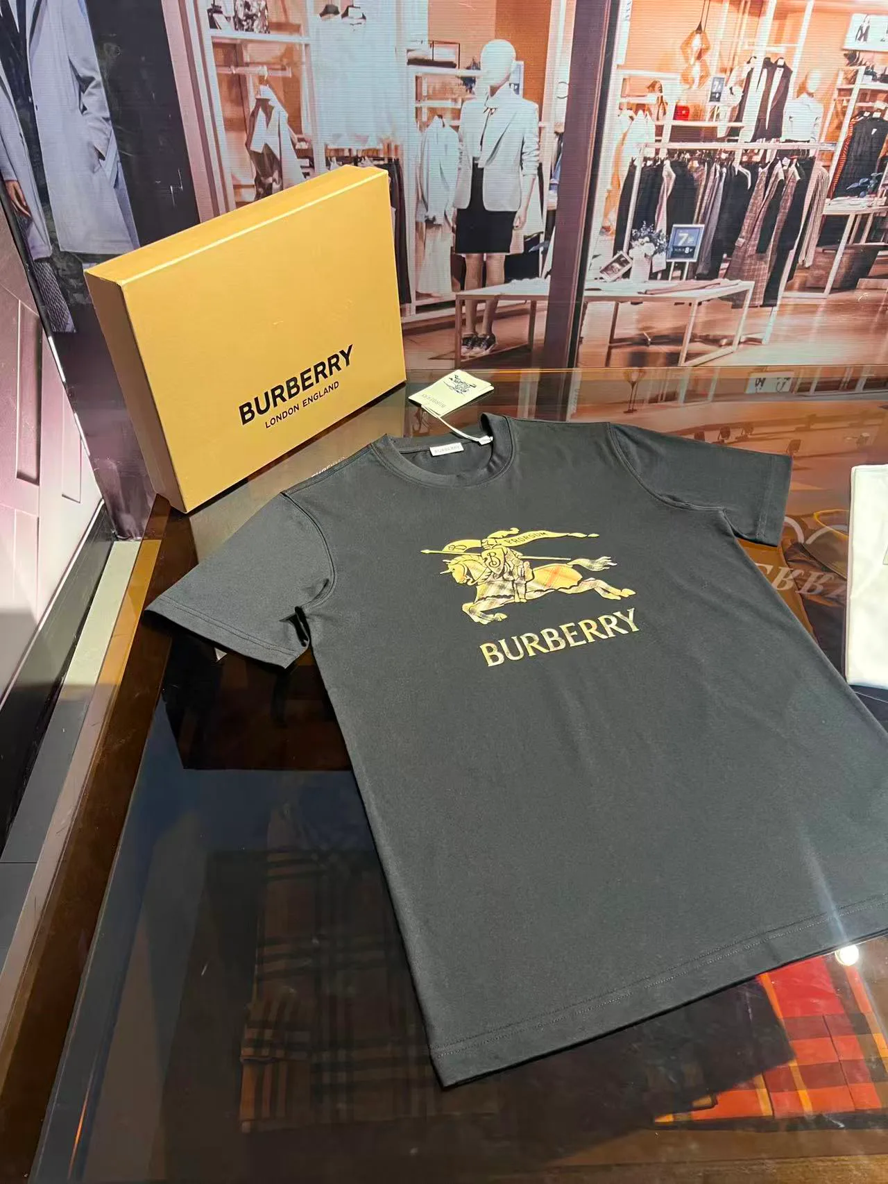 Футболки Женские Burberry 9867372