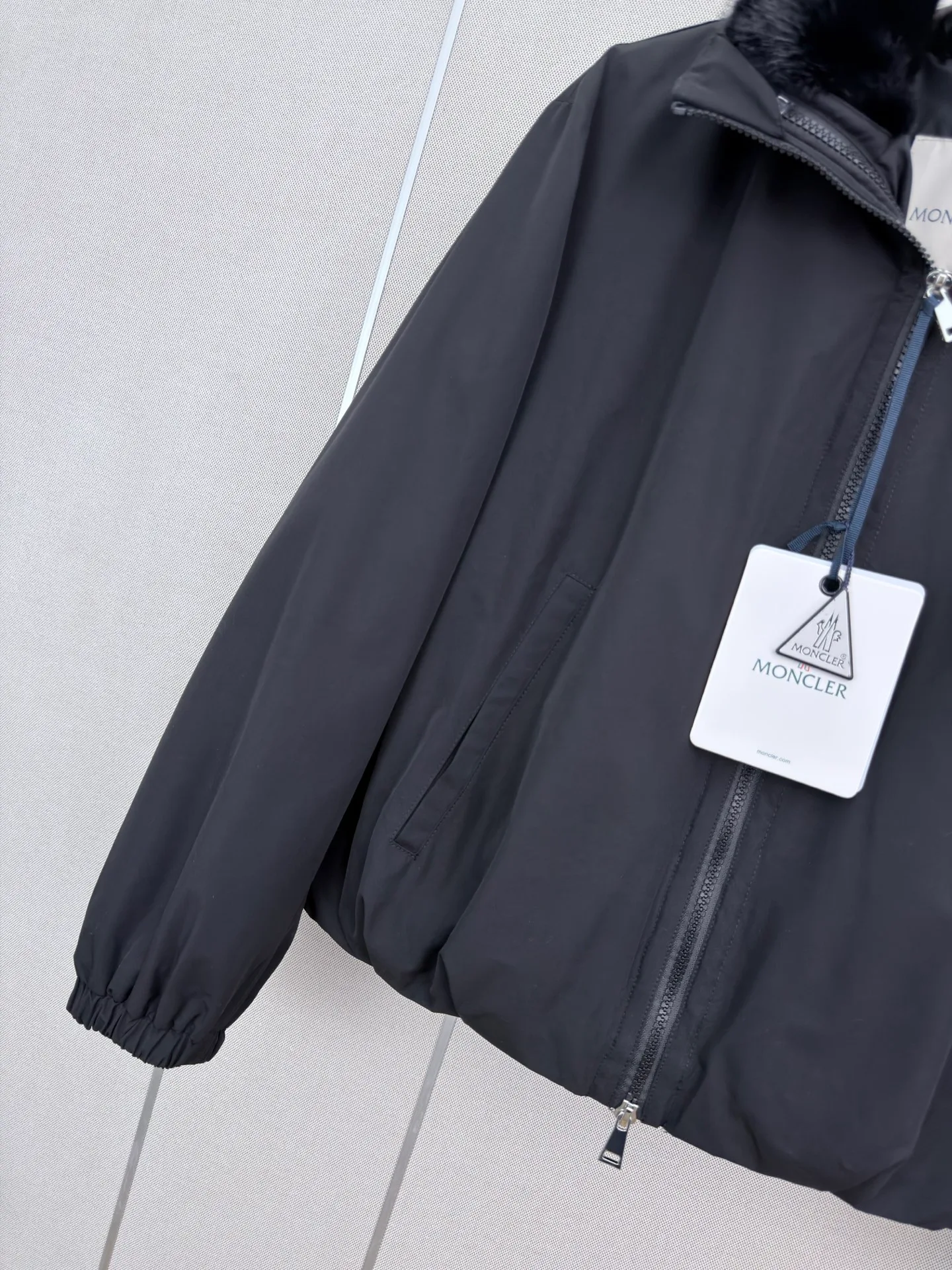 Куртки И Пуховики Женские Moncler 17919448