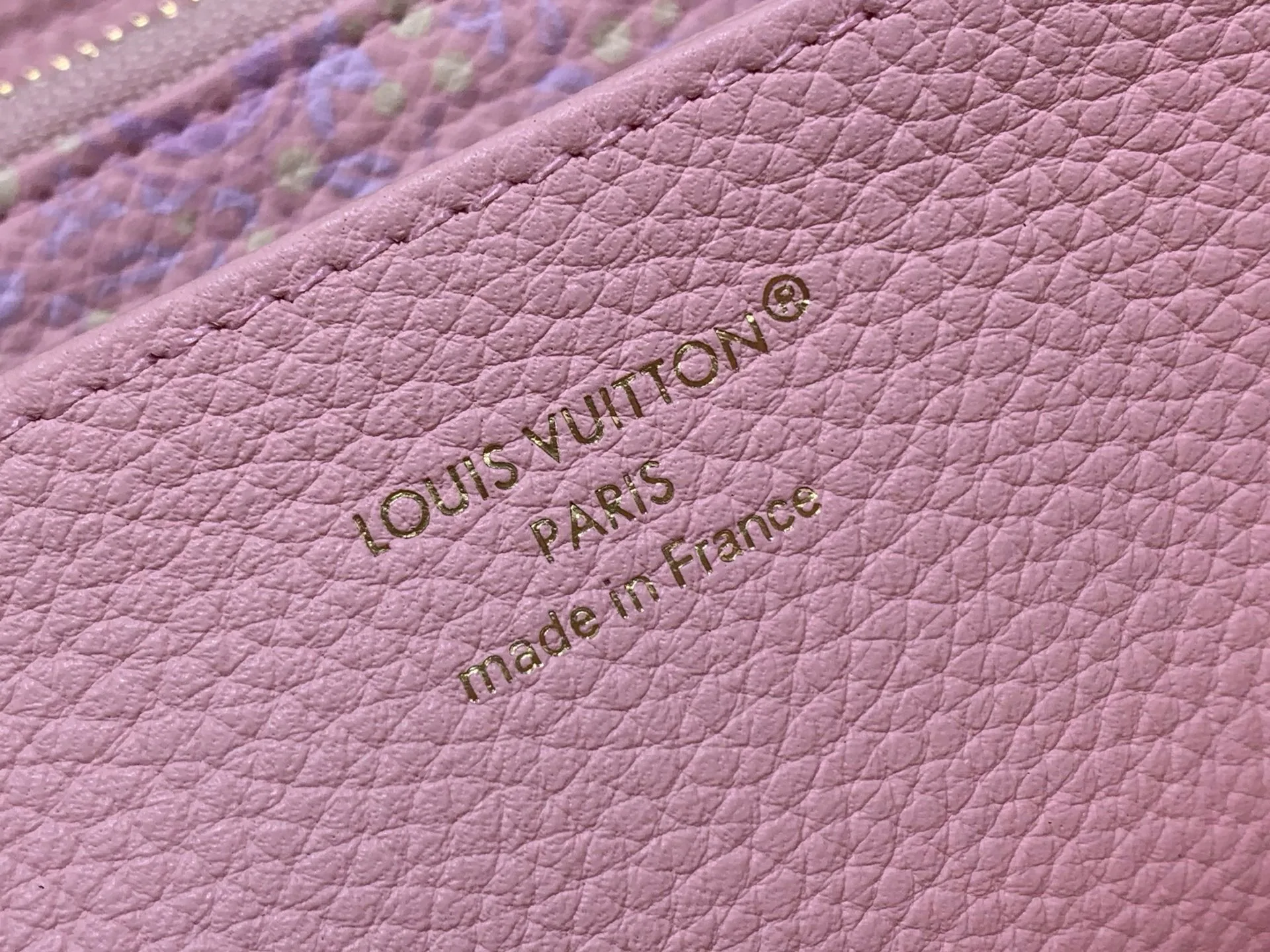 Клатчи Женские Louis Vuitton 17499379