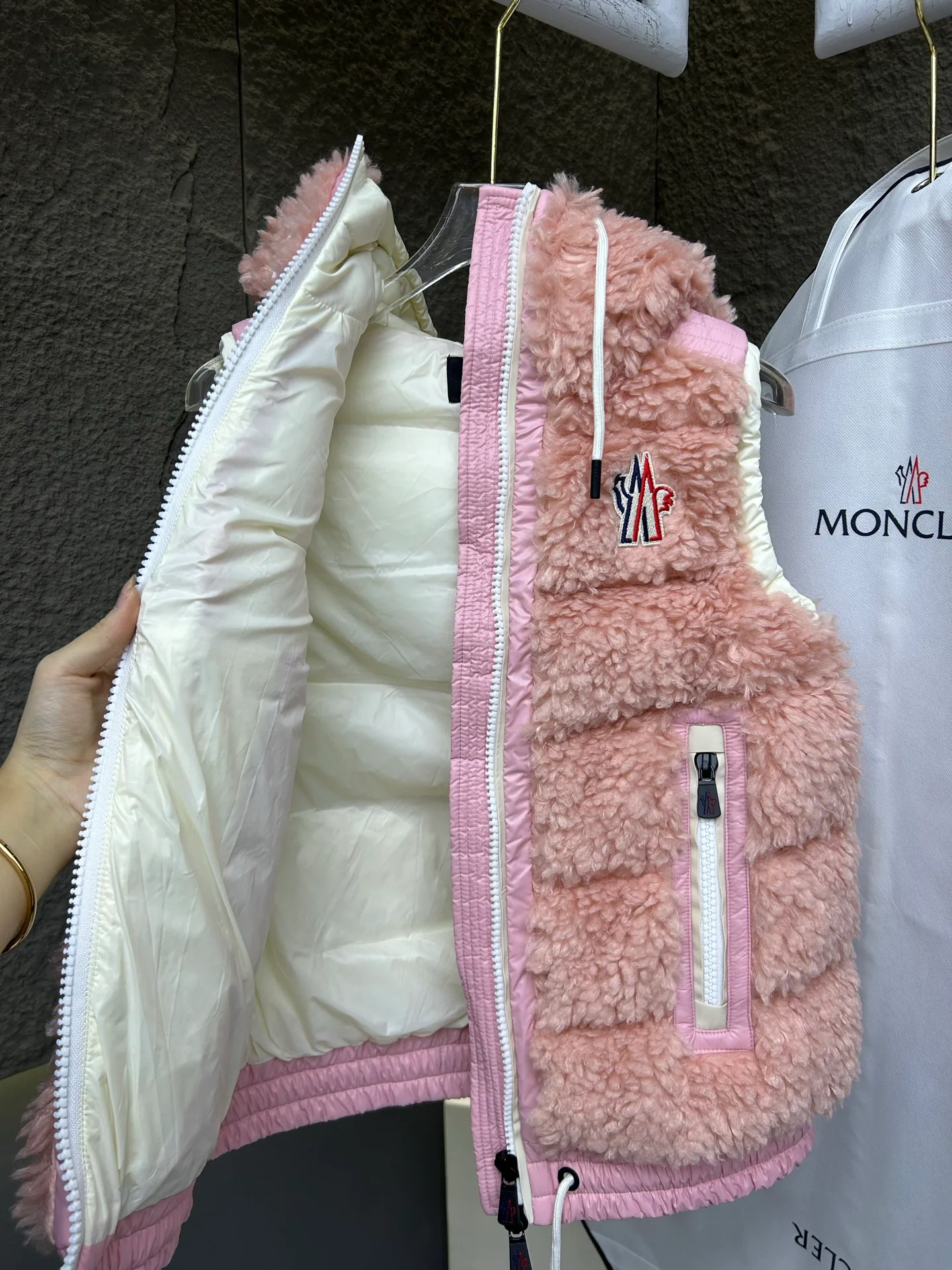 Жилеты Женские Moncler 19114943