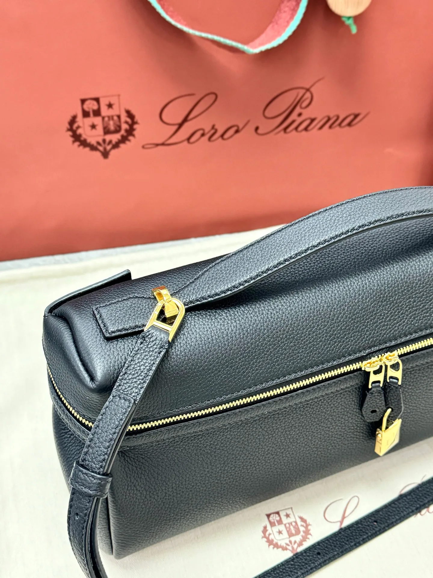 Классические Сумки Женские Loro Piana 11472668