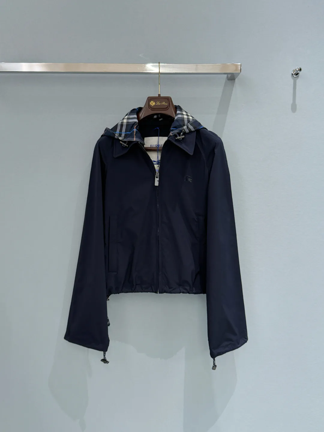 Куртки И Пуховики Женские Burberry 11435301