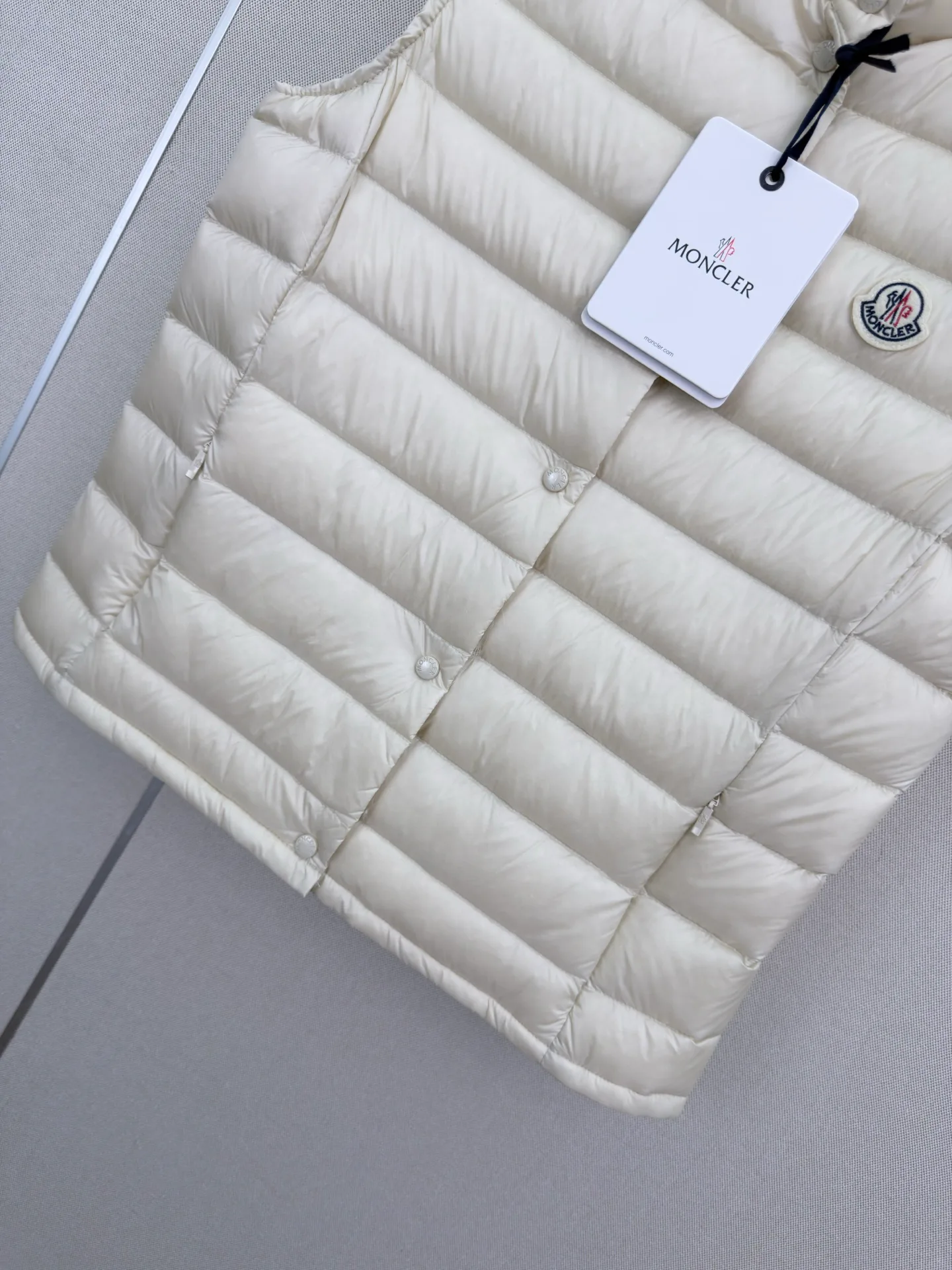Куртки И Пуховики Женские Moncler 18108523