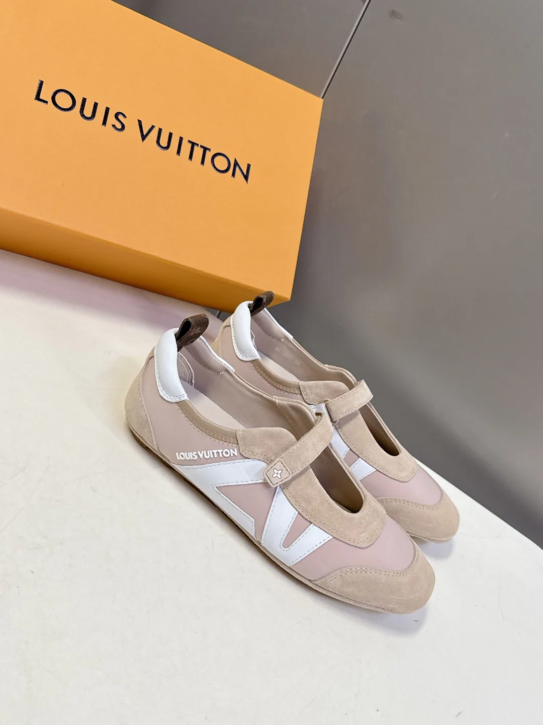 Балетки Женские Louis Vuitton 11152721