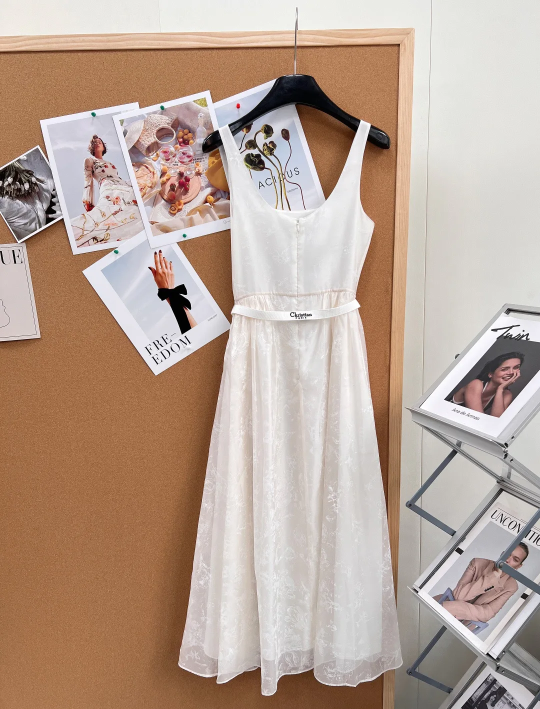 Платья Женские Christian Dior 13471638